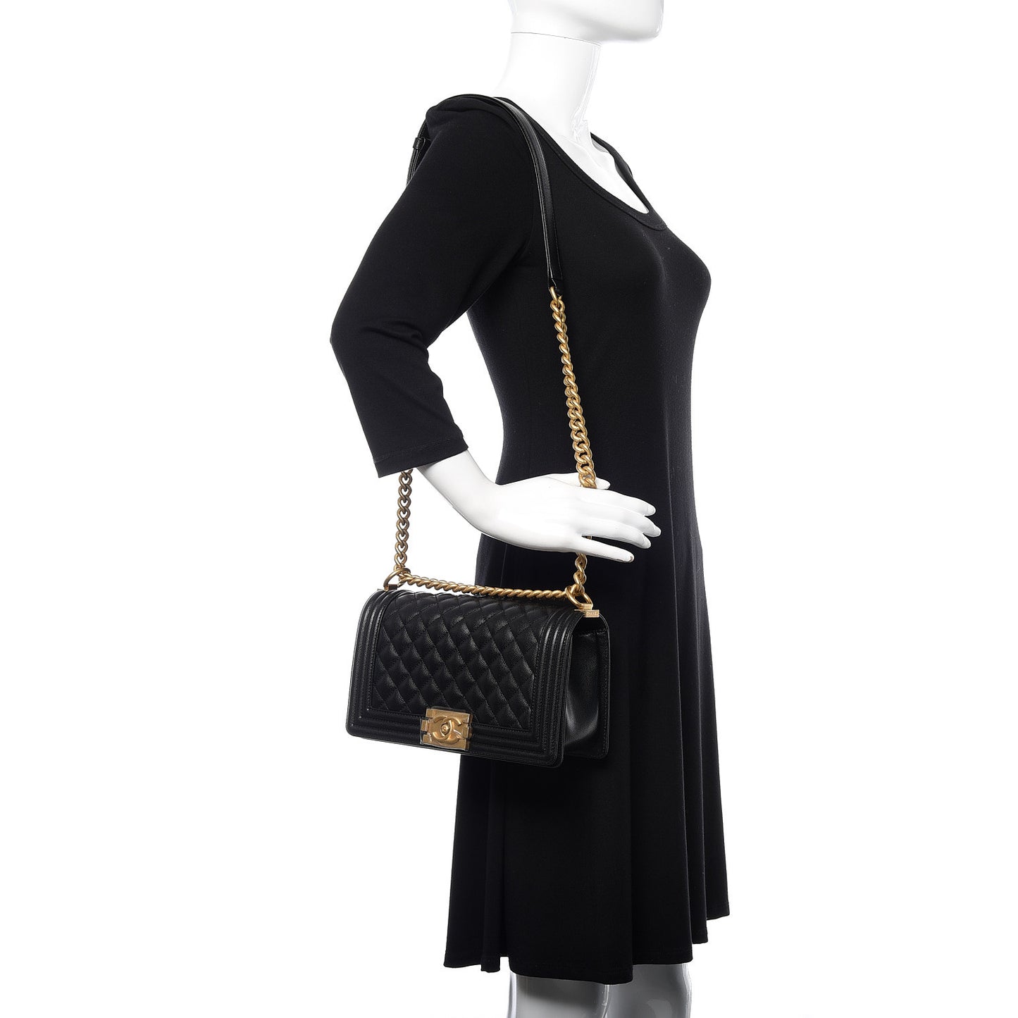 Caviar Quilted Medium Boy Flap Black