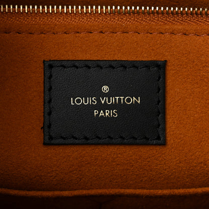 Louis Vuitton Empreinte Monogram Giant OnTheGo MM Black 6 of 10