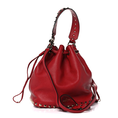Valentino Garavani Pebbled Calfskin Small Rockstud Bucket Bag Red 3 of 11