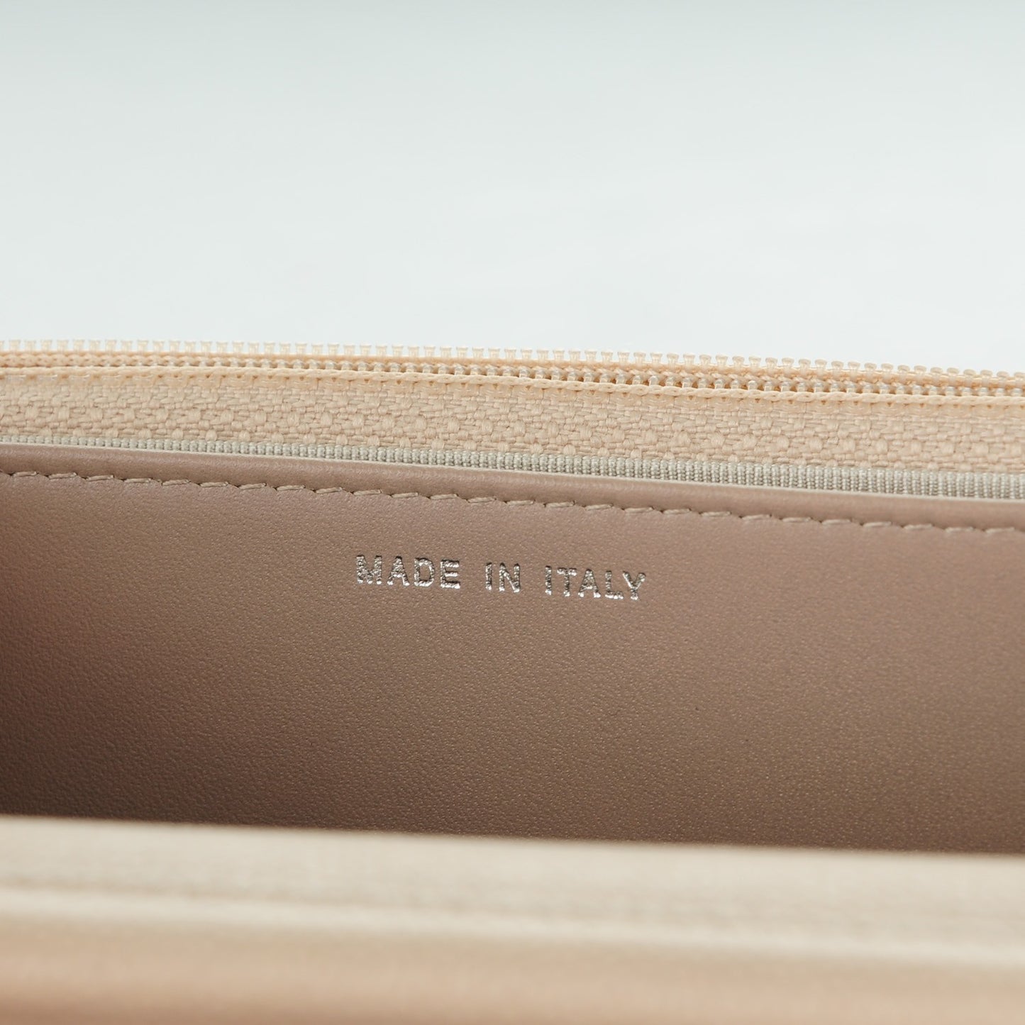 Caviar Quilted Wallet On Chain WOC Beige