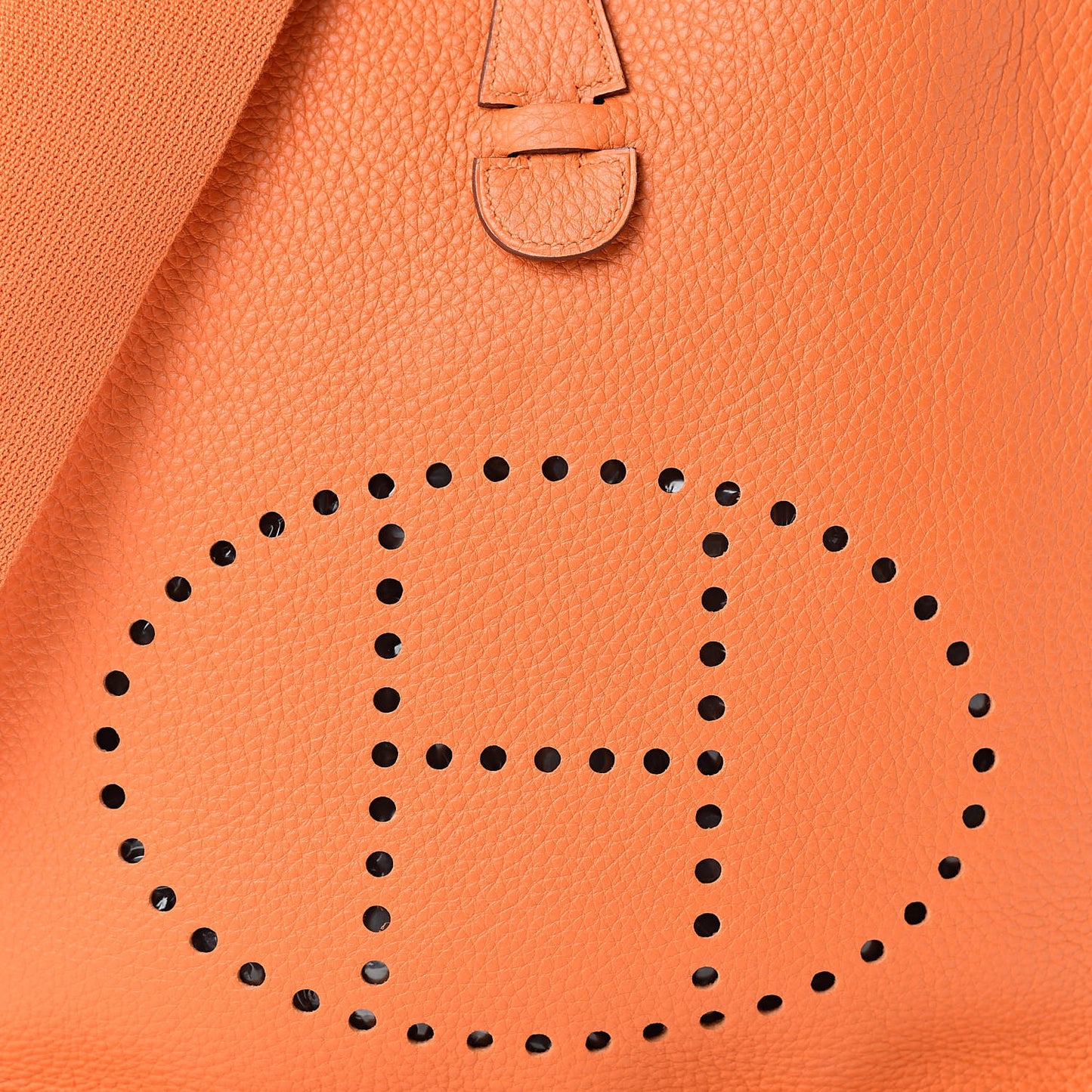 Taurillon Clemence Evelyne II PM Orange