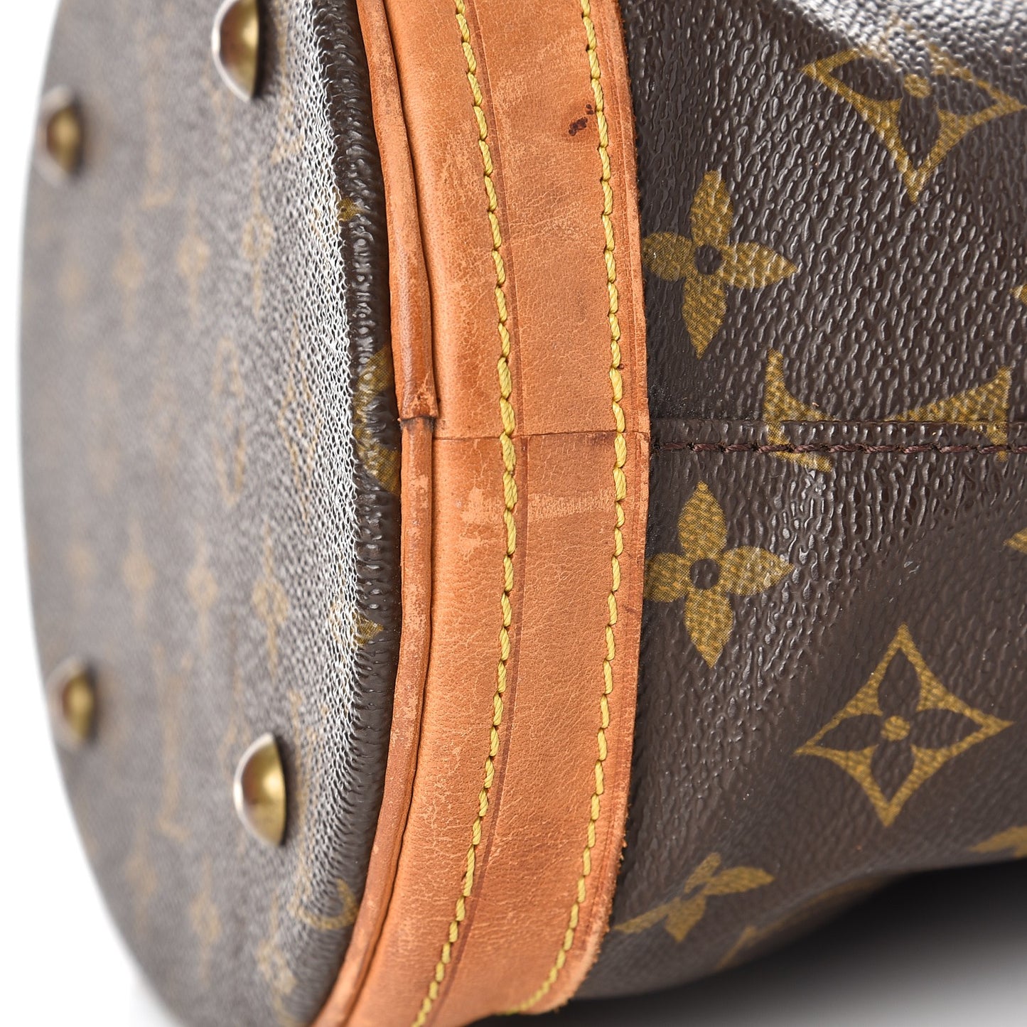 Monogram Petit Bucket 23