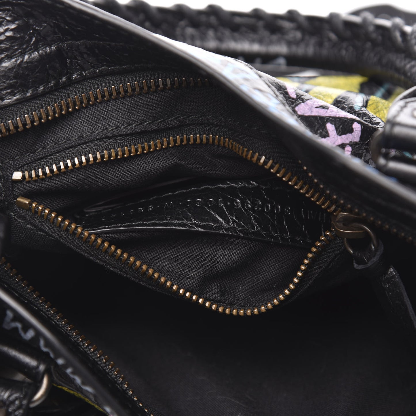 Agneau Arena Graffiti All Over Classic Hardware Mini City Black Multicolor