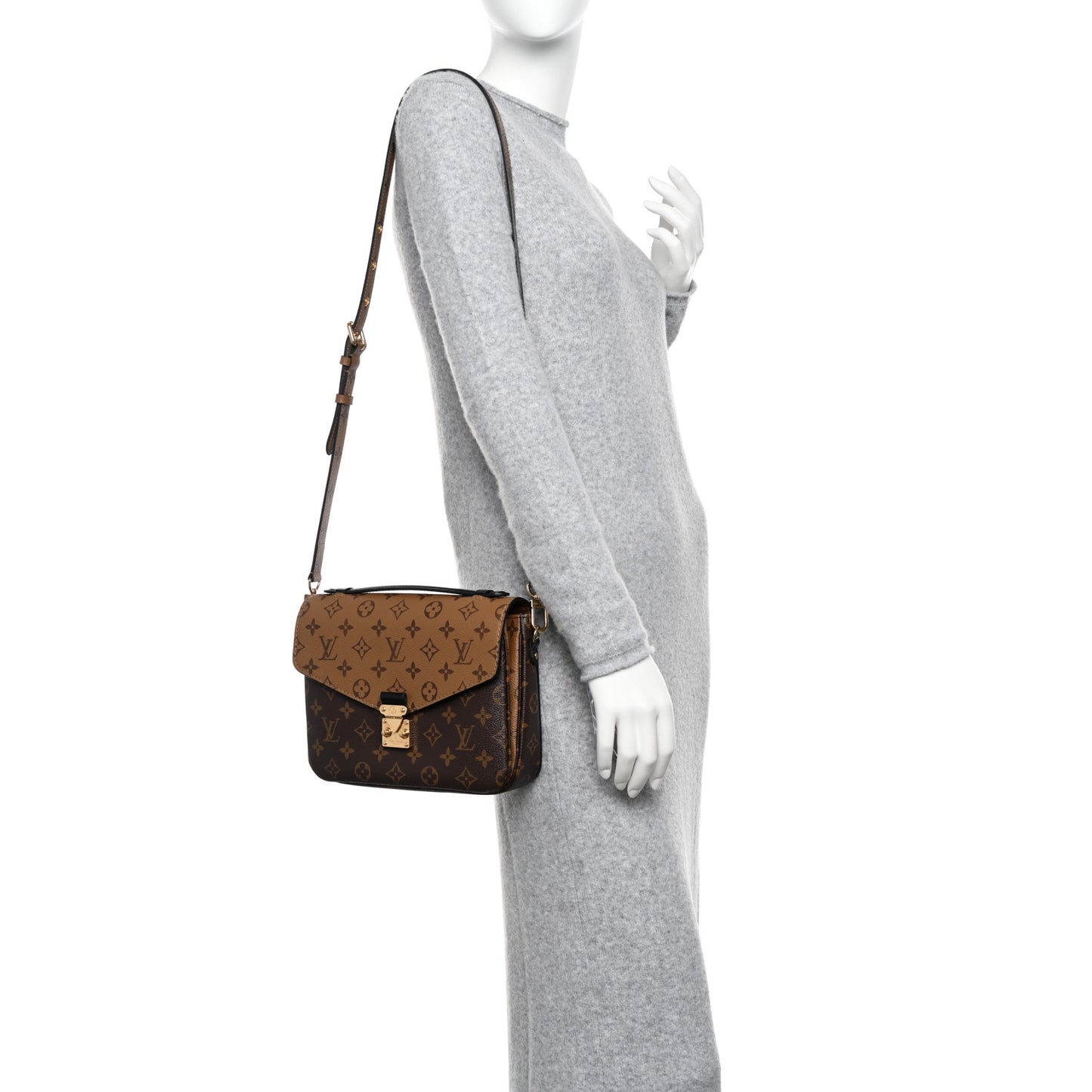 Reverse Monogram Pochette Metis