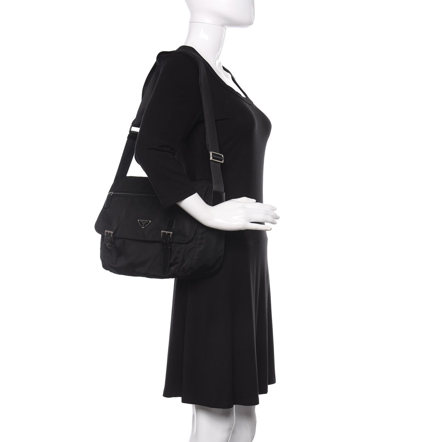 Nylon Vela Messenger Bag Black