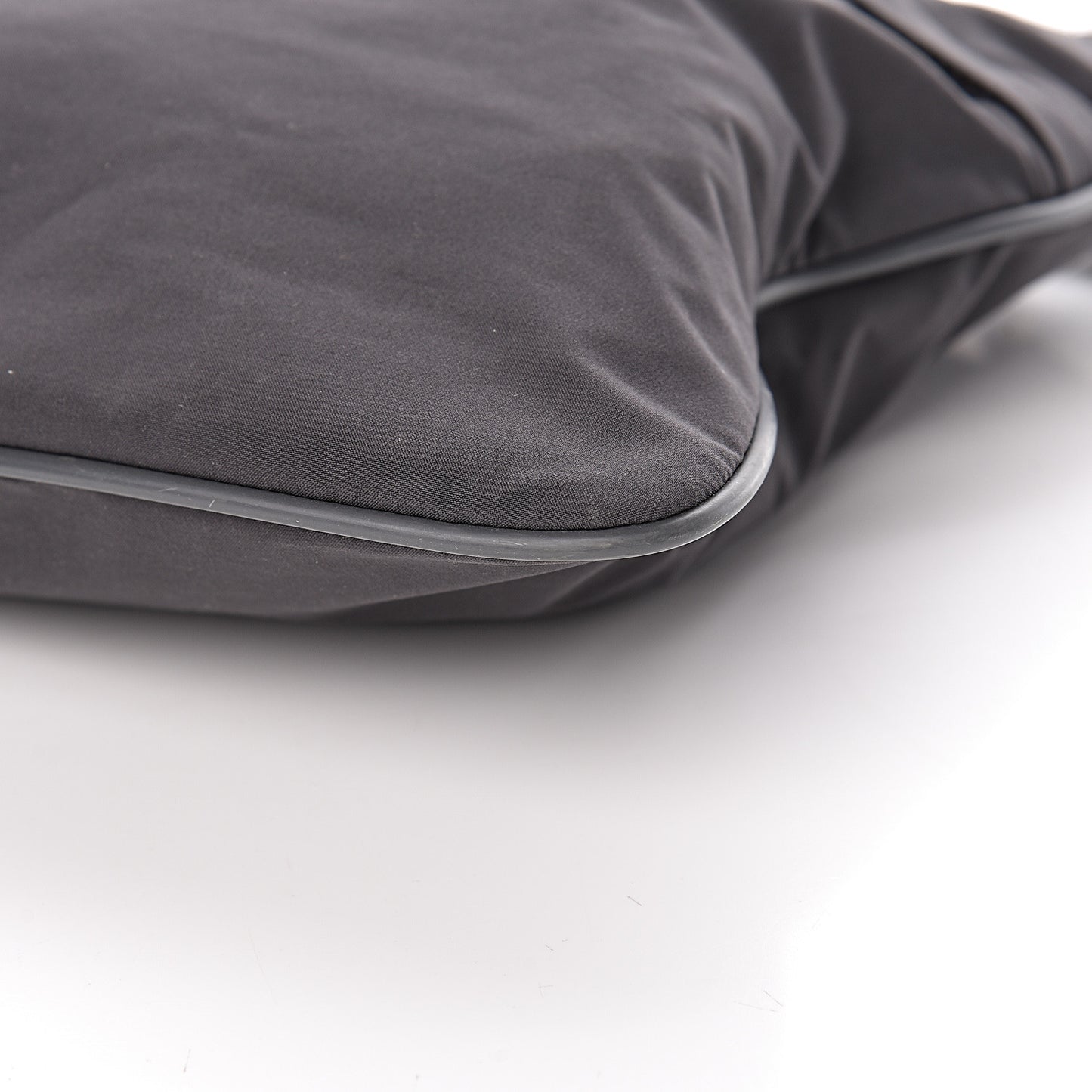 Tessuto Nylon Flat Messenger Bag Grey