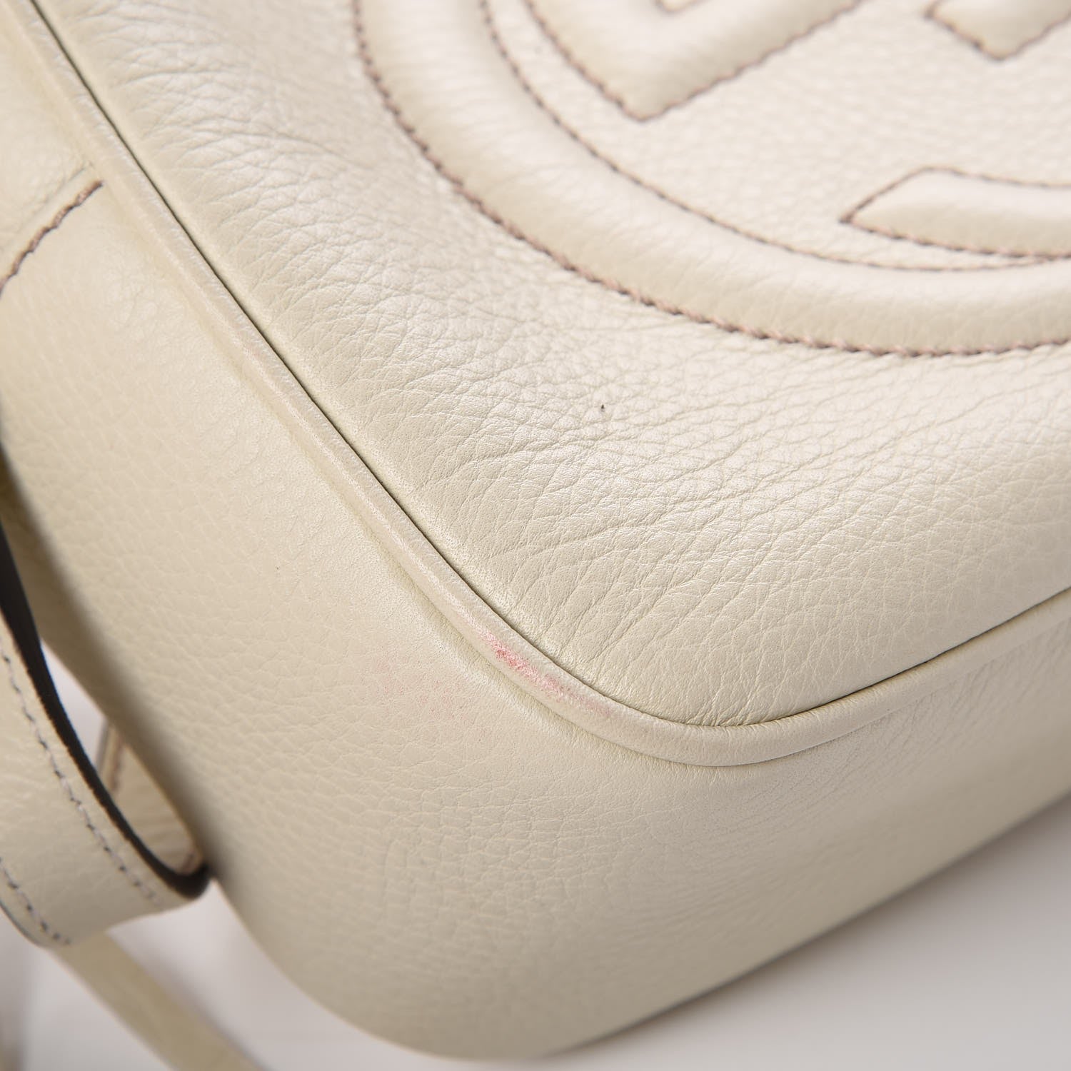Gucci Pebbled Calfskin Small Soho Disco Bag Off White 9 of 9