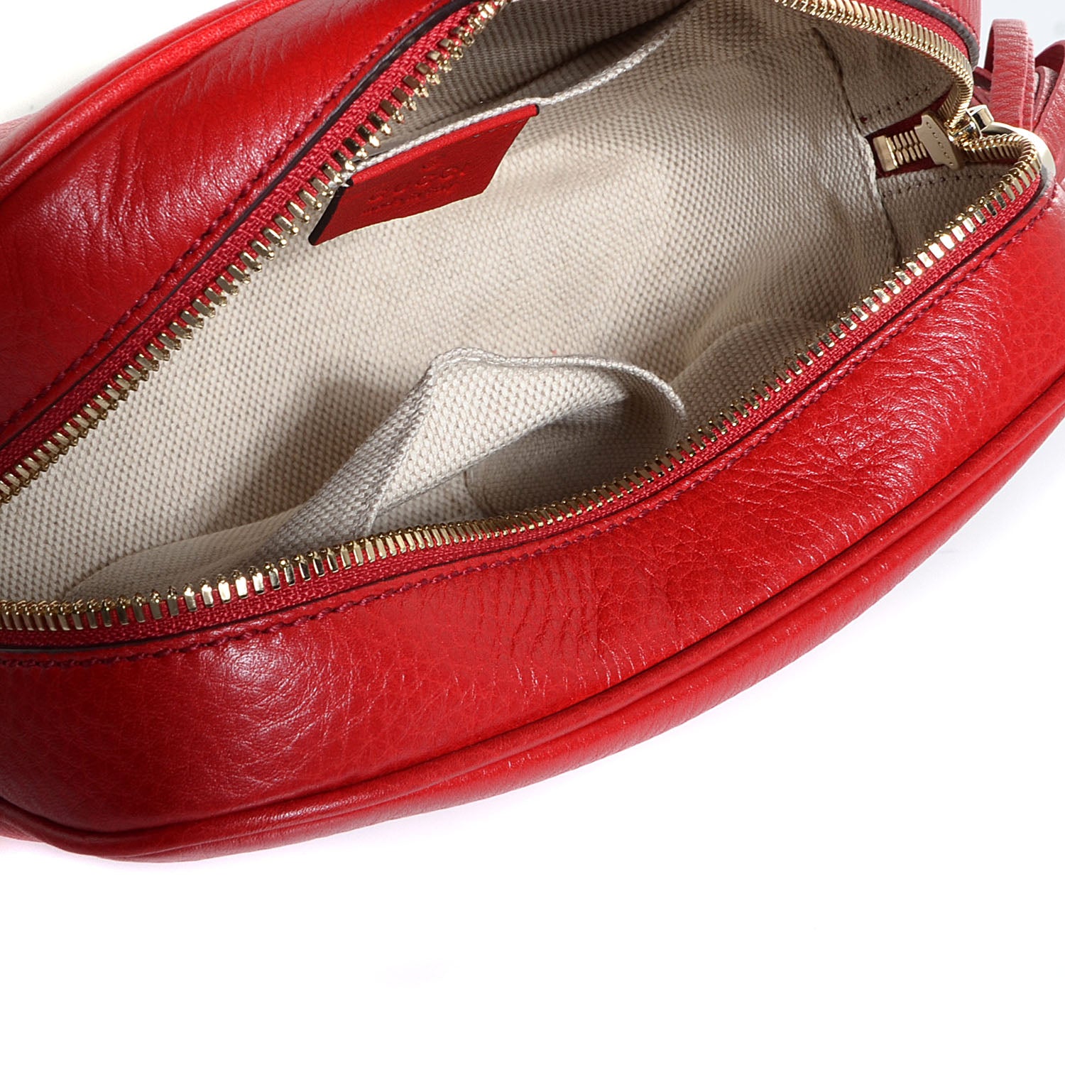 Gucci Pebbled Calfskin Small Soho Disco Bag Vibrant Red 5 of 9