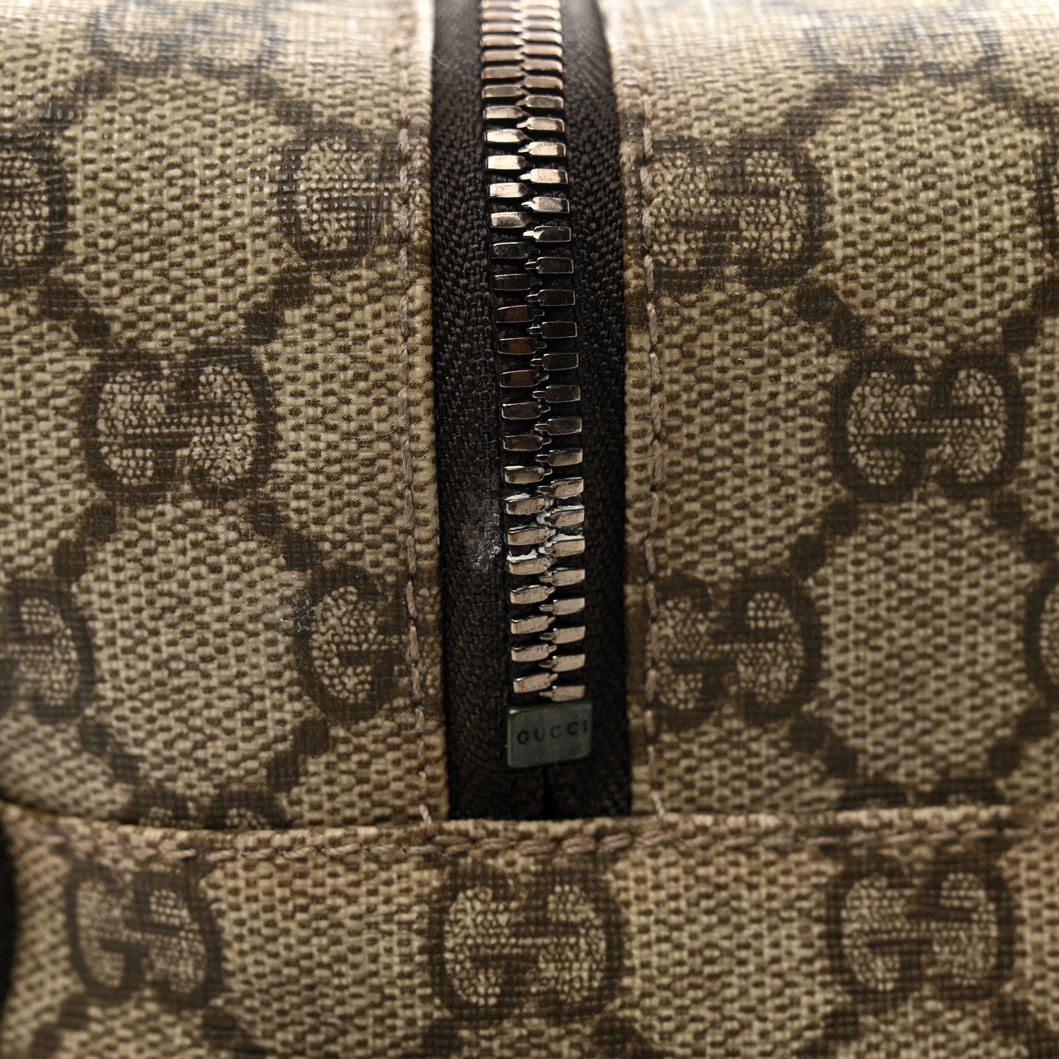 Gucci GG Supreme Monogram Toiletry Case Beige 10 of 11