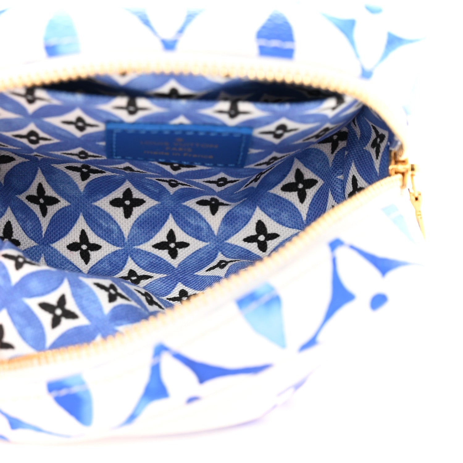 Louis Vuitton Monogram Giant By The Pool 2.0 Wapity Case Blue 5 of 10