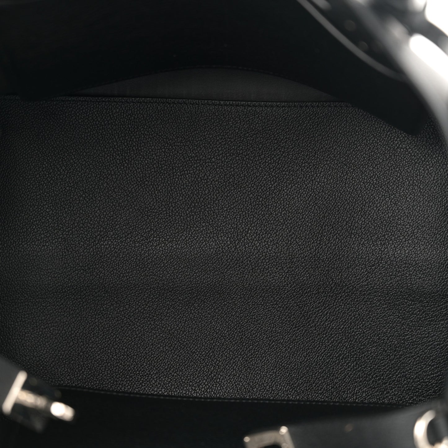 Supple Grained Calfskin Large Open Bar Tote Black