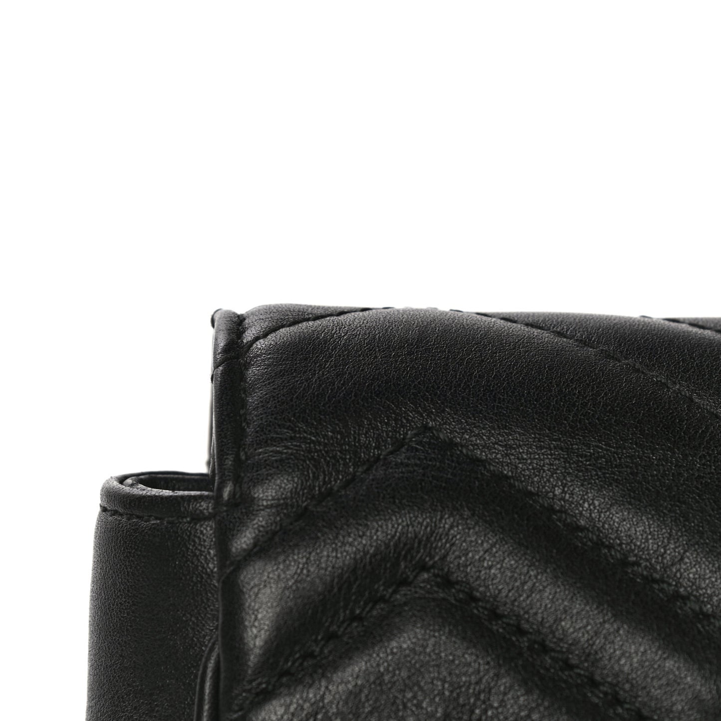Calfskin Matelasse Super Mini GG Marmont Shoulder Bag Black