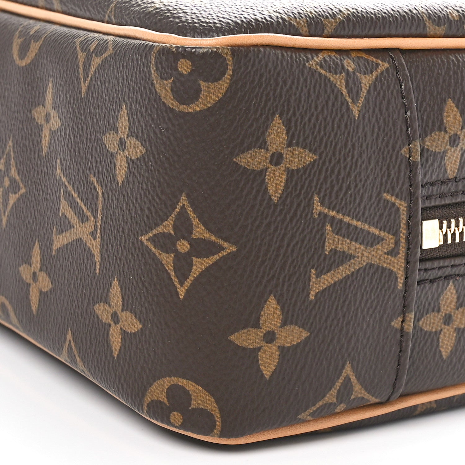 Louis Vuitton Monogram Toiletry Bag 25 9 of 10