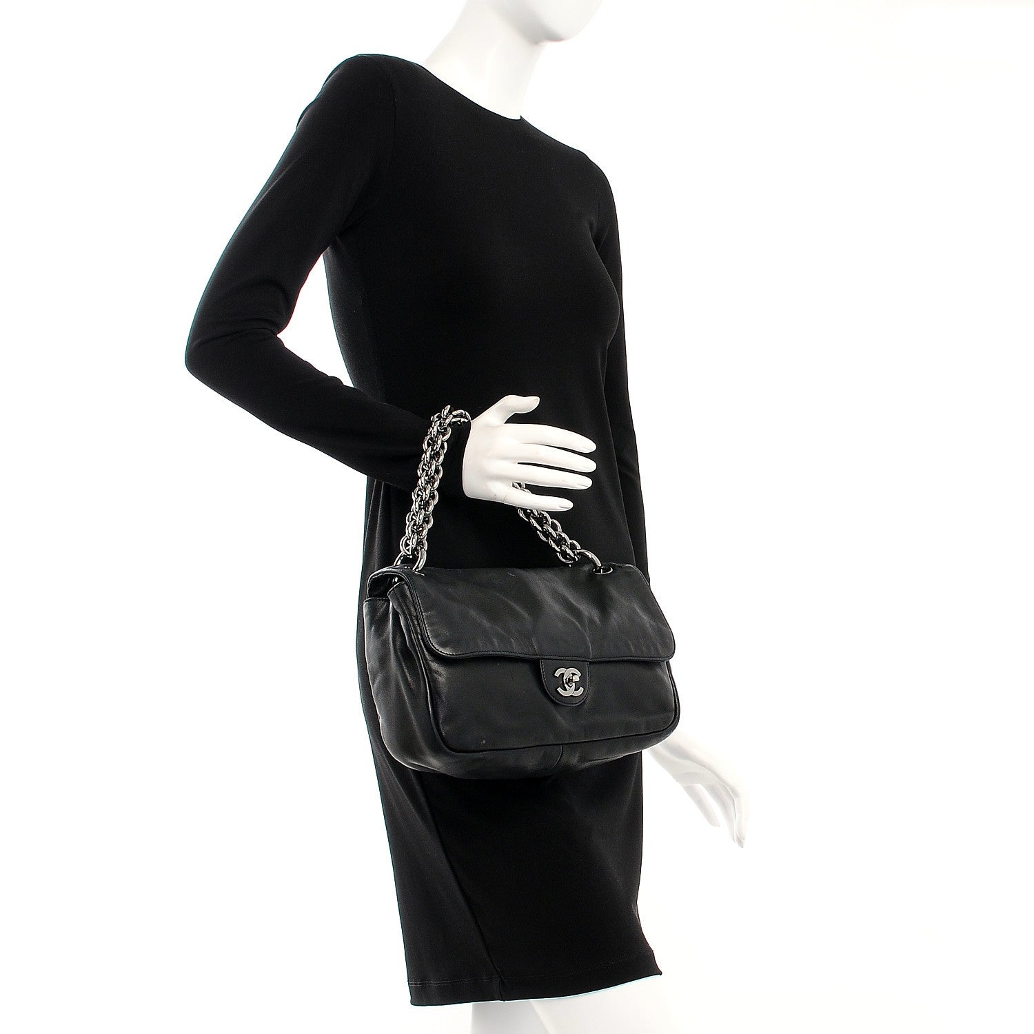 Chanel Lambskin Medium Soft and Chain Flap Black 2 of 19