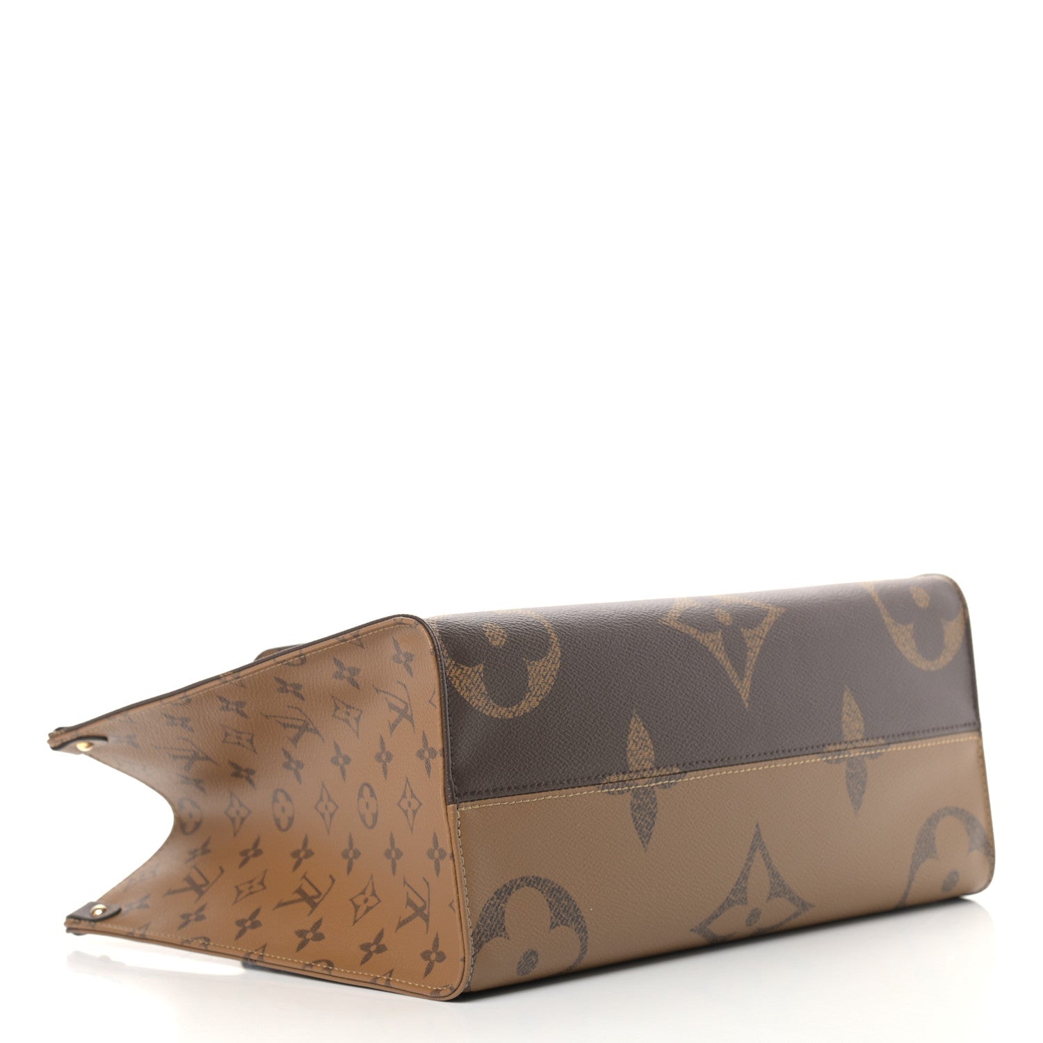 Louis Vuitton Reverse Monogram Giant Onthego MM 4 of 9