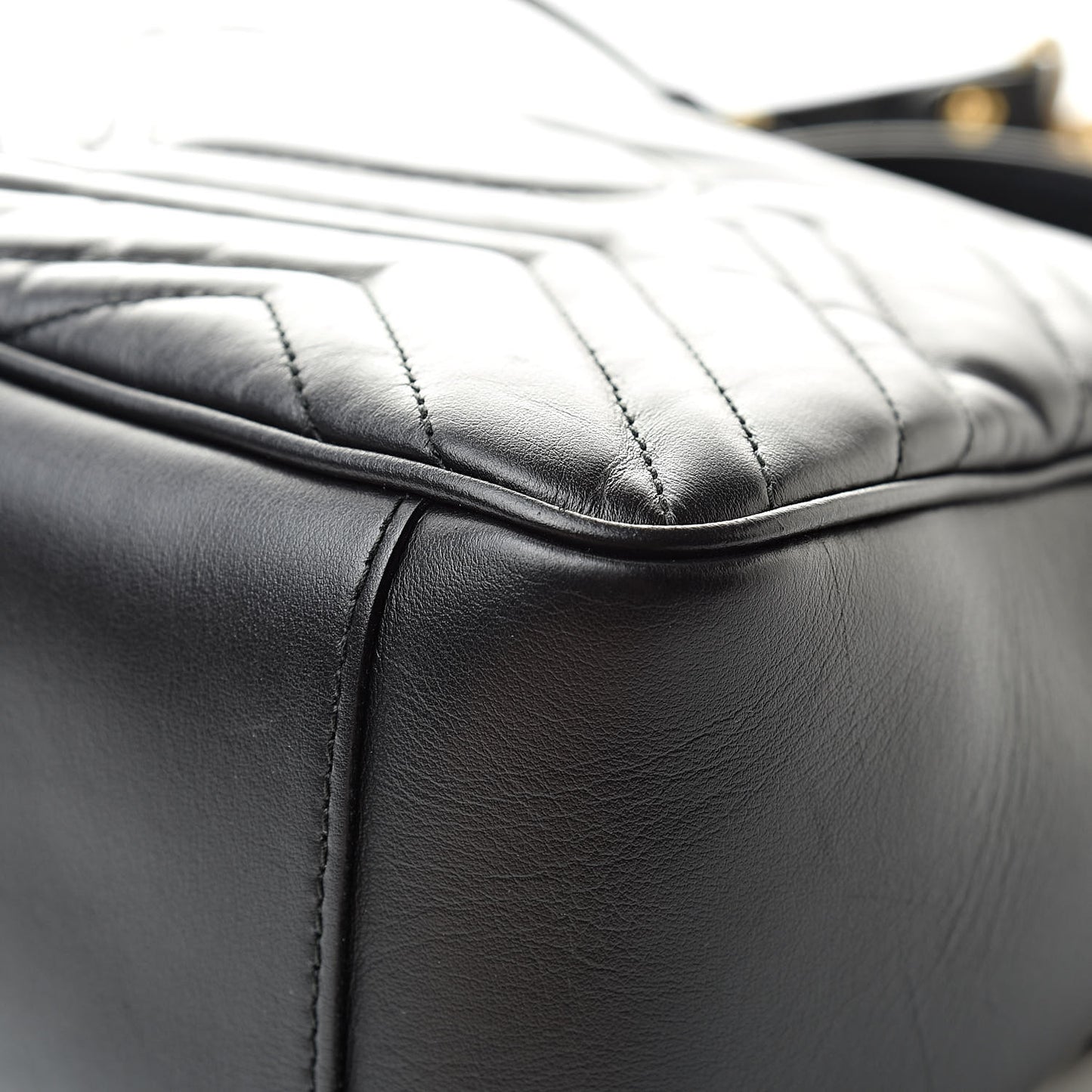 Calfskin Matelasse Small GG Marmont Top Handle Shoulder Bag Black