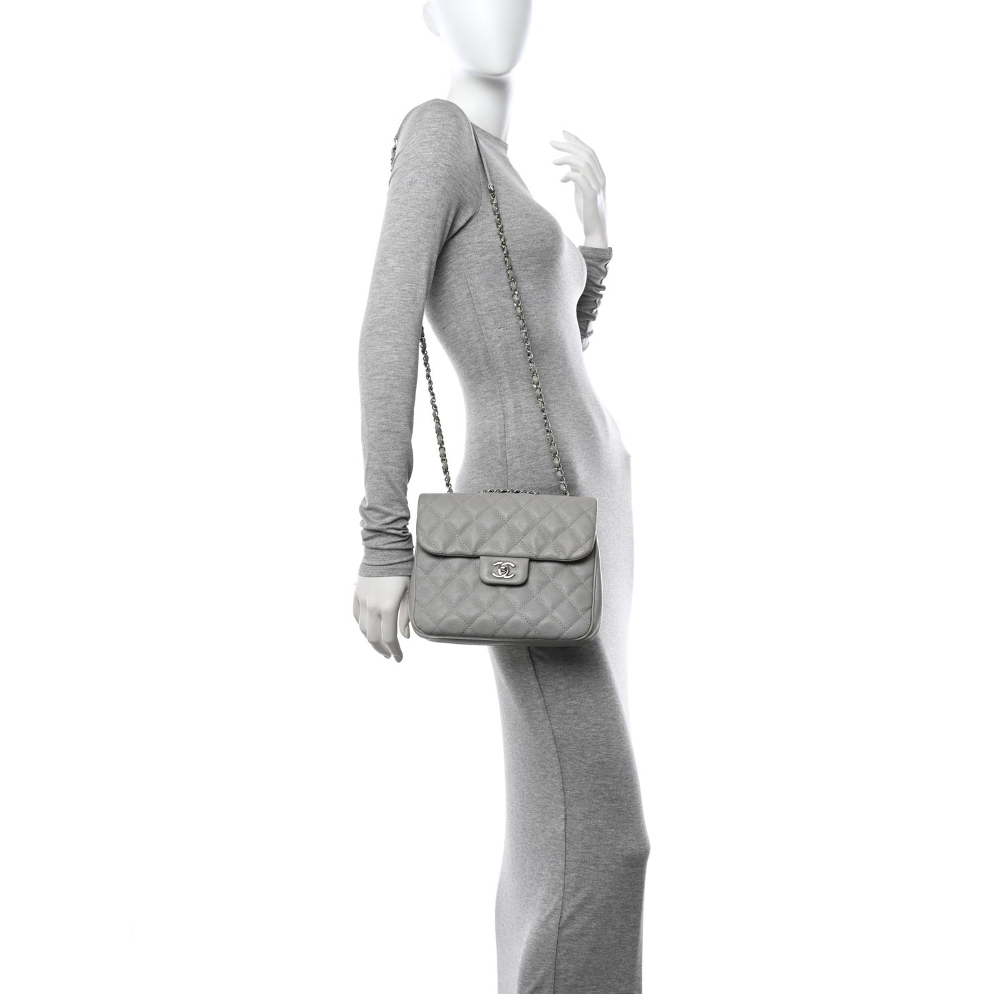 Caviar Quilted Medium Urban Companion Flap Grey