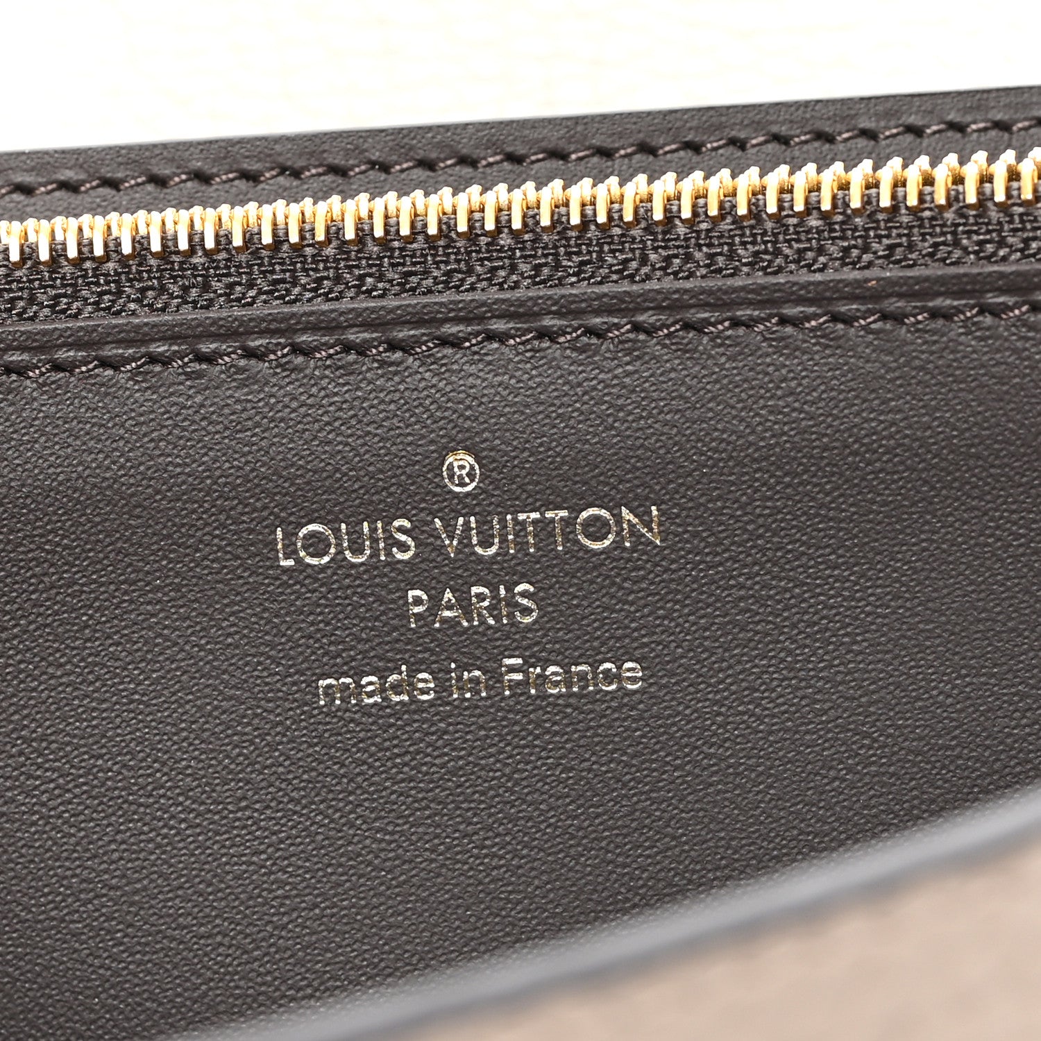 Louis Vuitton Taurillon Capucines Wallet Galet 6 of 6