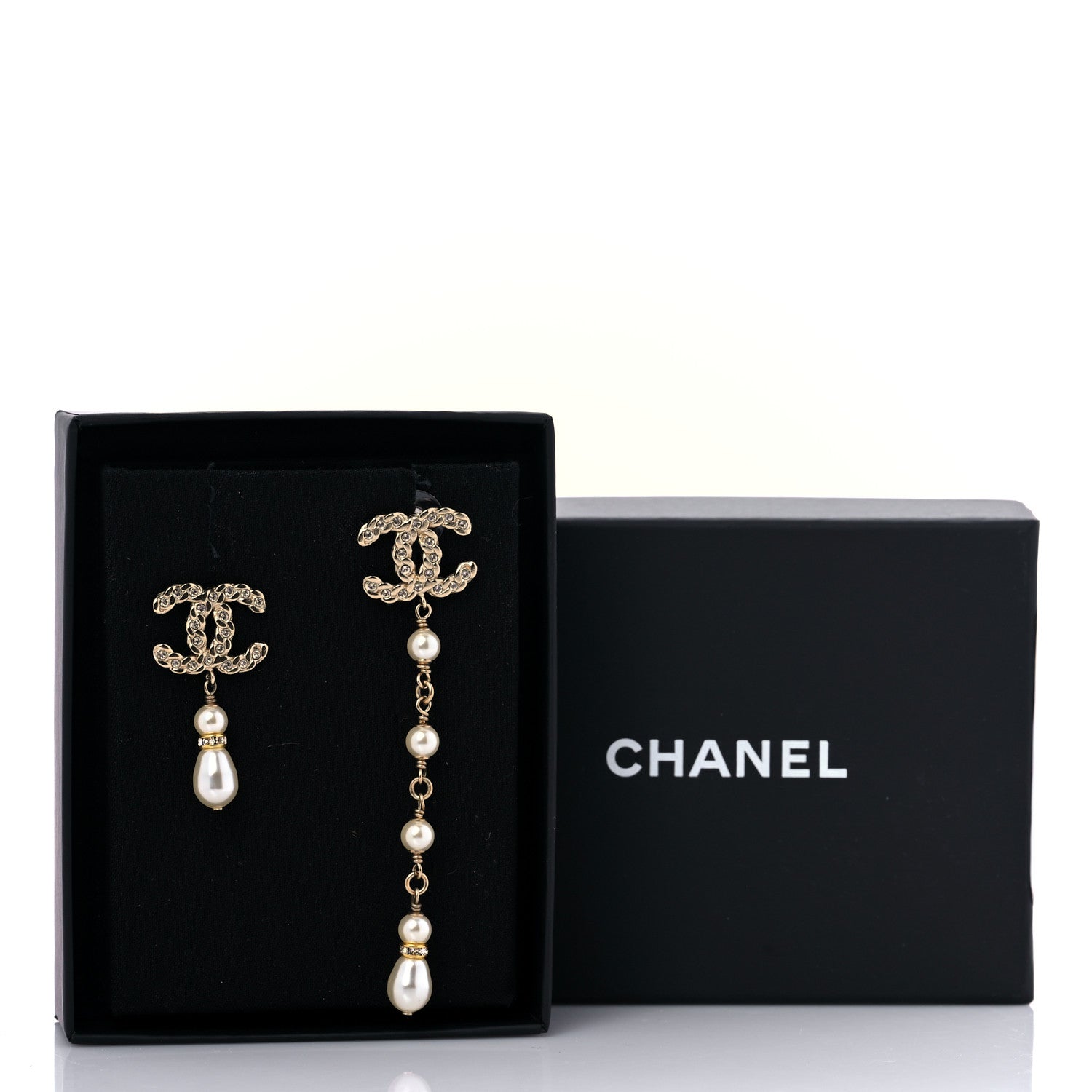 Chanel Crystal Pearl Pearls Coronation Uneven Earrings Gold 5 of 5