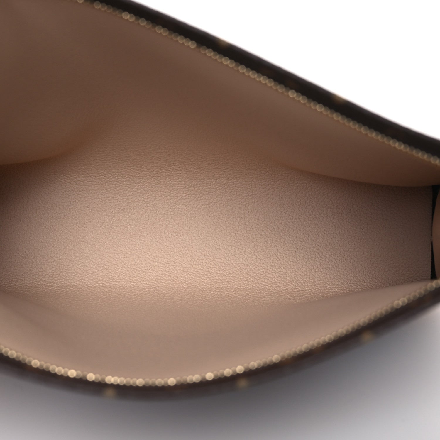 Louis Vuitton Monogram Toiletry Pouch 26 5 of 8