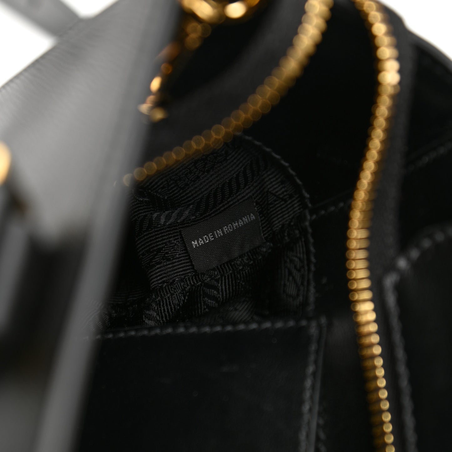 Saffiano Soft Calfskin Small Zippered Tote Black