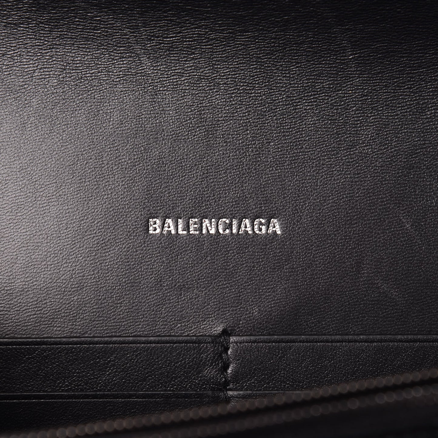 Smooth Calfskin B Wallet on Chain Black