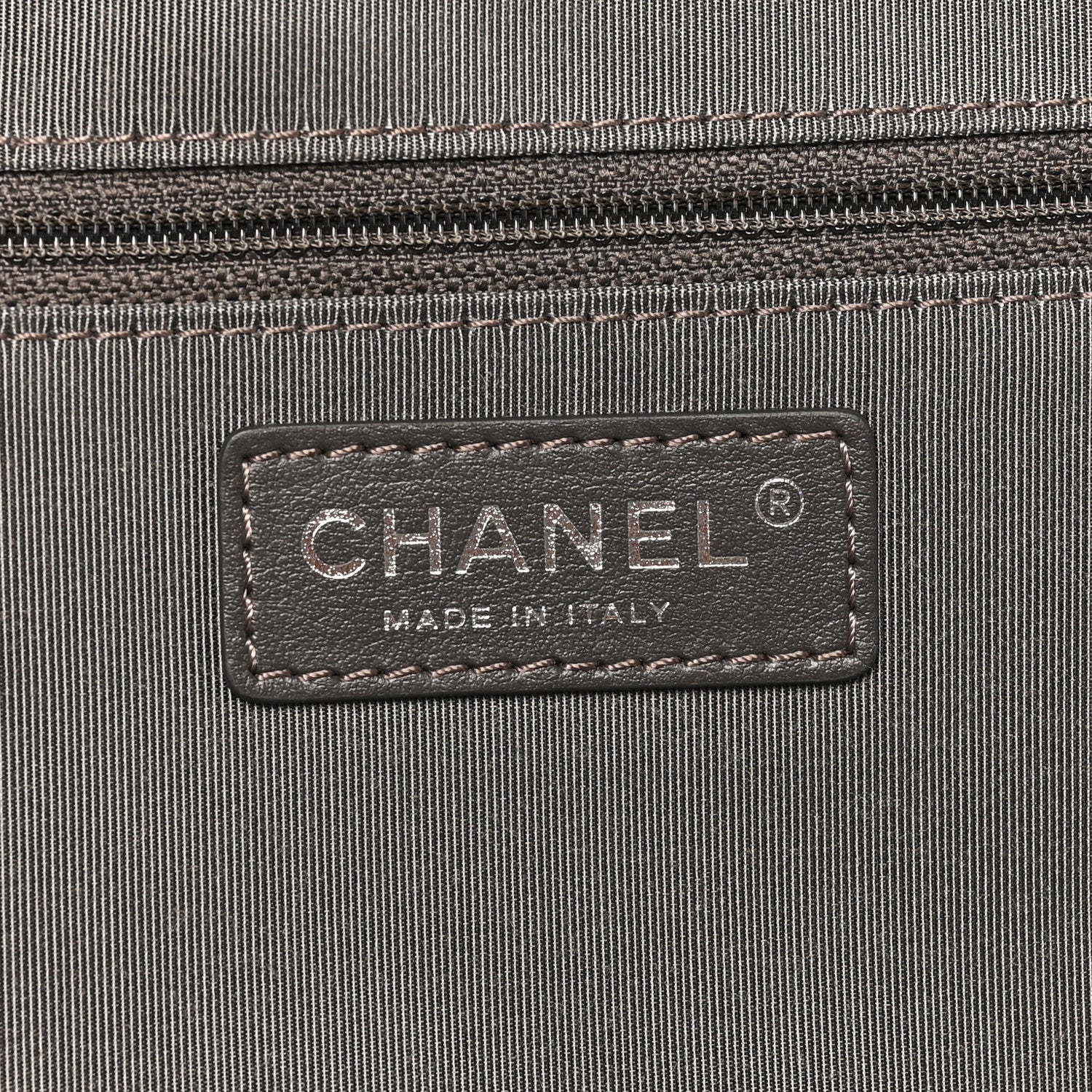 Chanel Metallic Calfskin Quilted Medium Airlines Round Trip Bowling Bag Silver 5 of 9