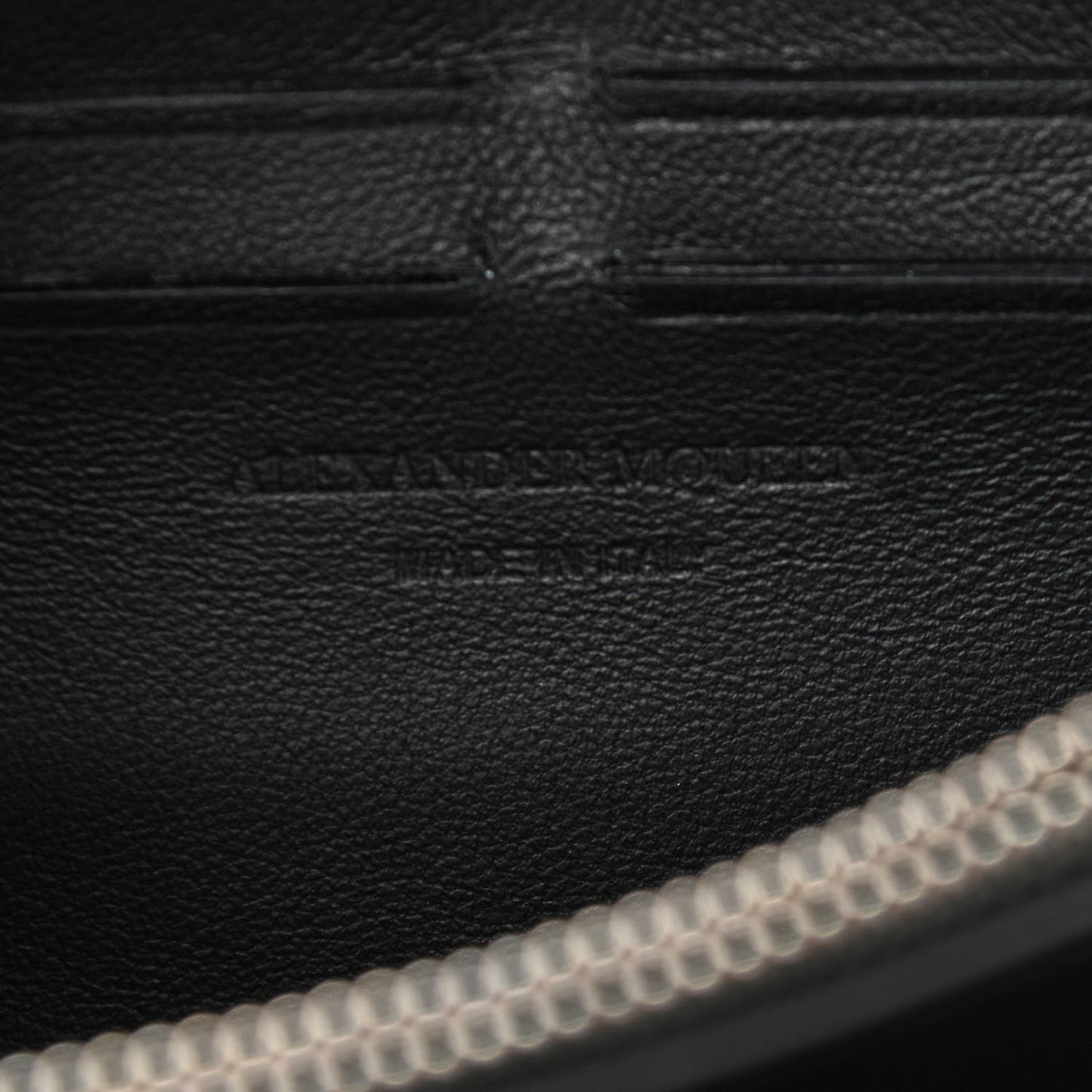 Pebbled Calfskin Skull Wallet on Chain Black