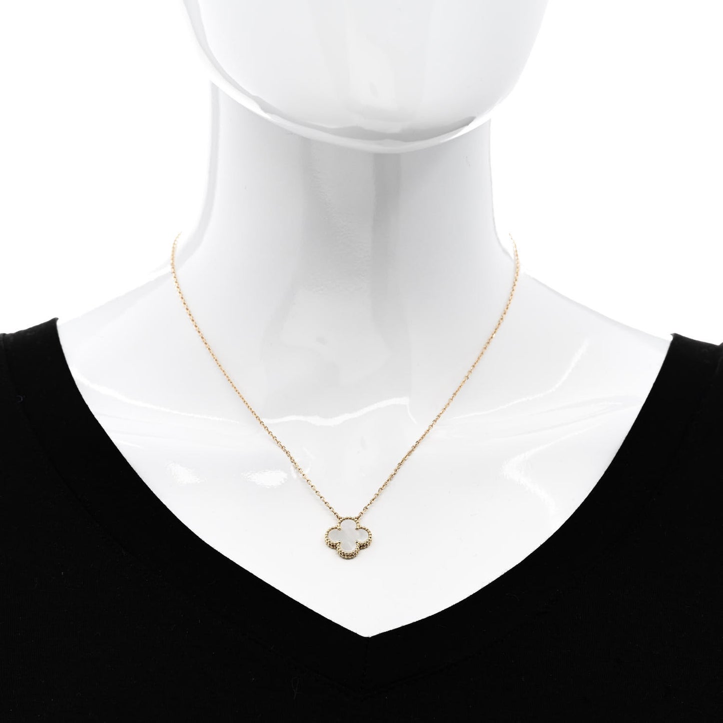 18K Yellow Gold Mother of Pearl Vintage Alhambra Pendant Necklace