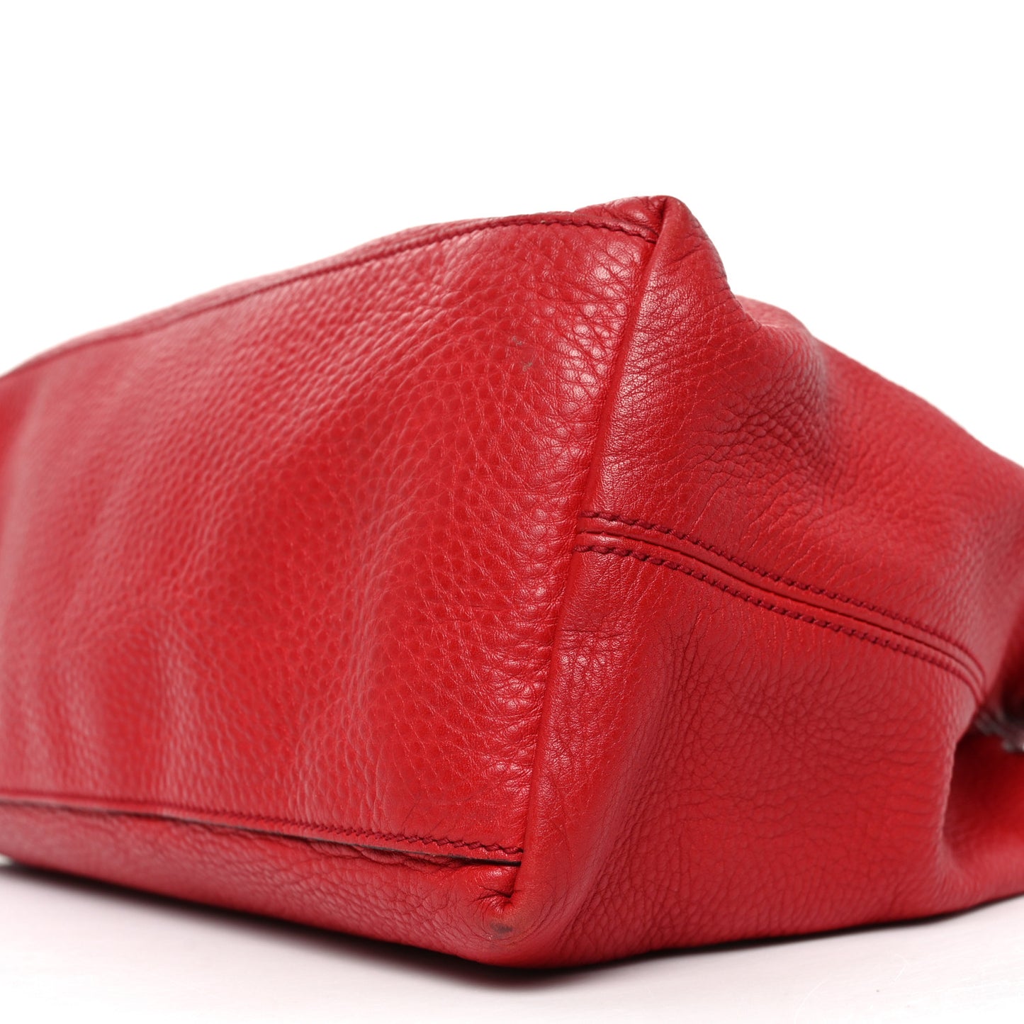 Pebbled Calfskin Medium Soho Chain Shoulder Bag Tabasco Red