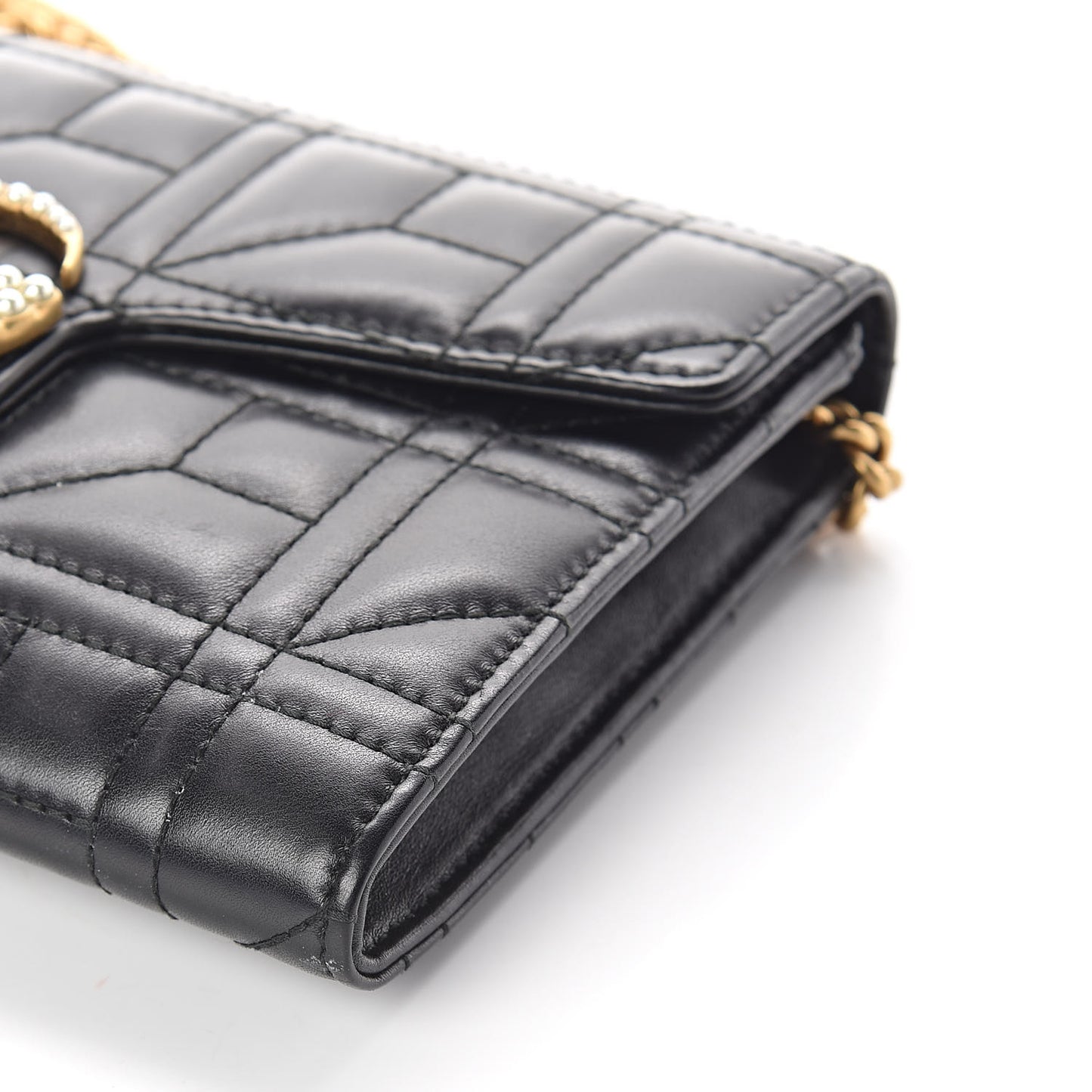 Calfskin Matelasse Mini Pearly GG Marmont Chain Wallet Black