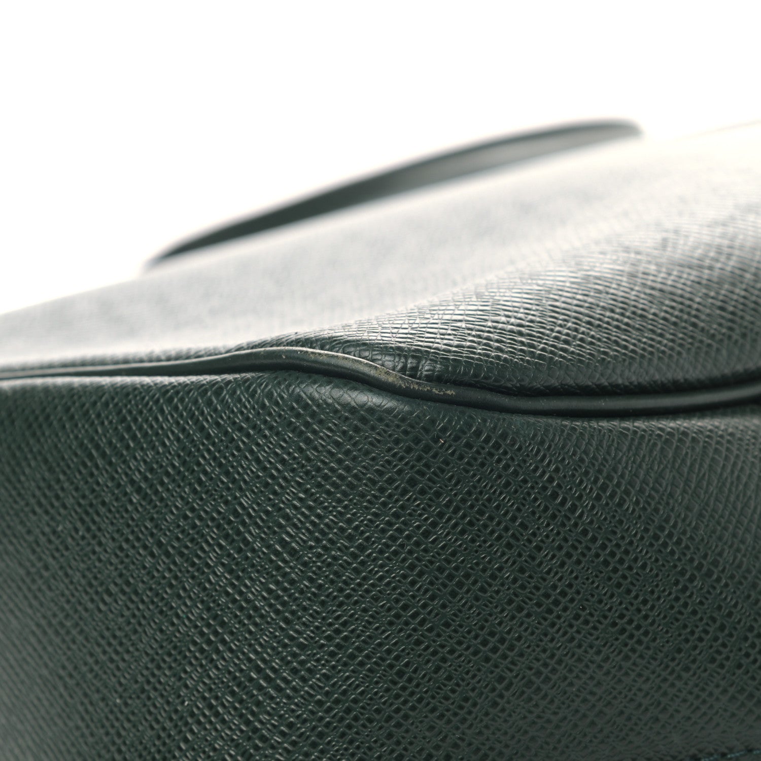Louis Vuitton Taiga Helanga 1 Poche Epicea 20 of 21