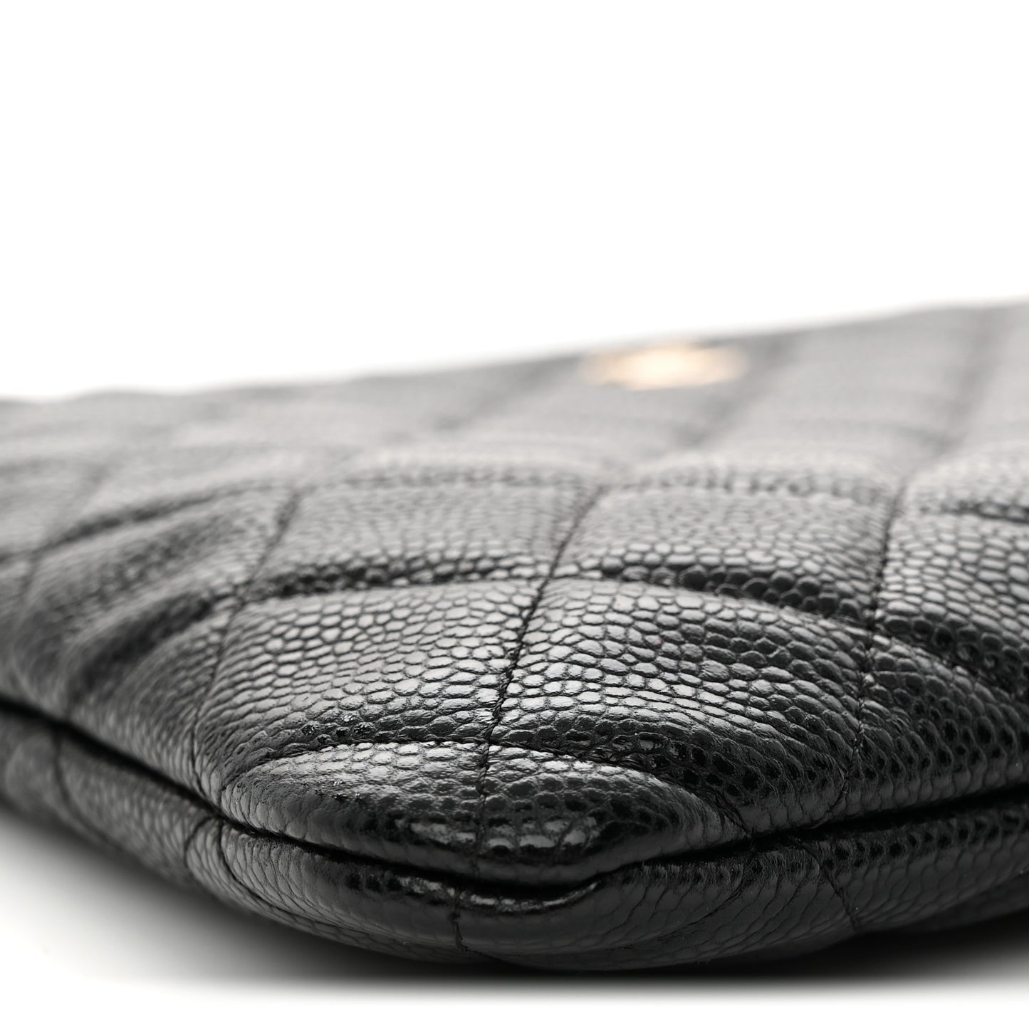 Caviar Quilted Medium Cosmetic Case Black
