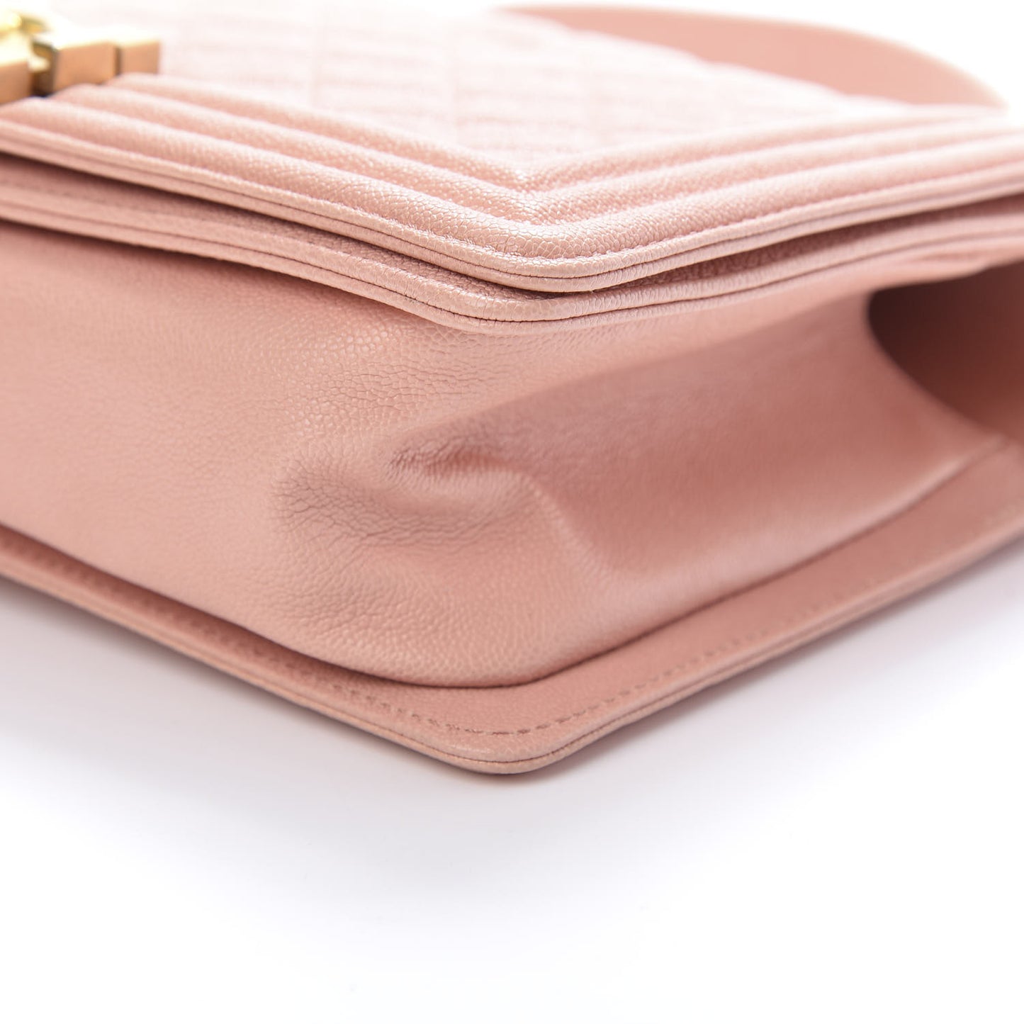 Caviar Quilted Medium Boy Flap Pink