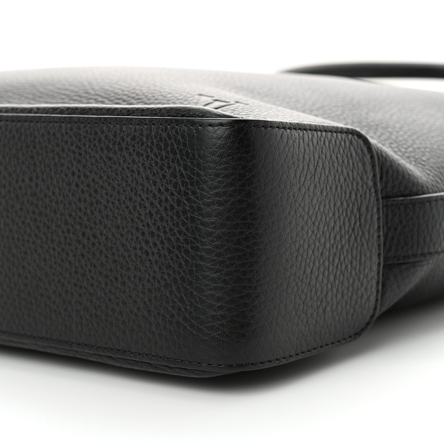 Louis Vuitton Taurillon Greenwich Black 9 of 9