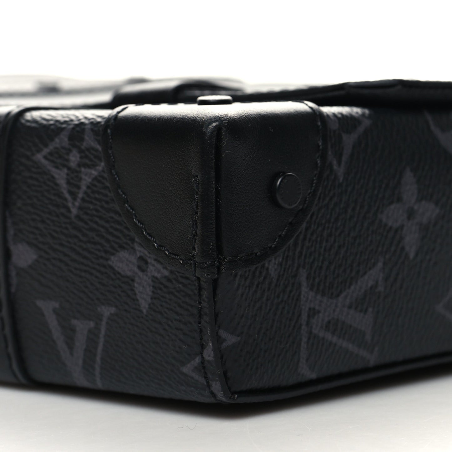 Monogram Eclipse Trunk Messenger