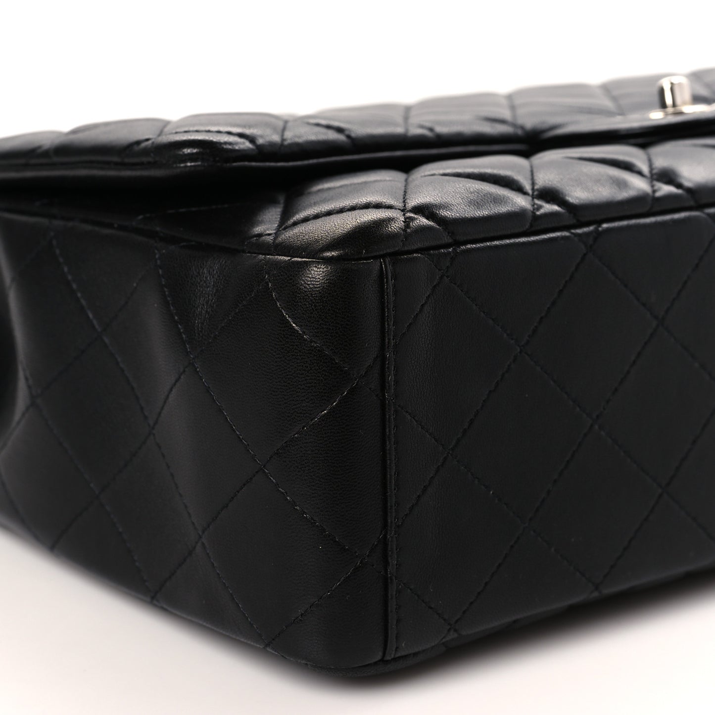 Lambskin Quilted Maxi Single Flap Black