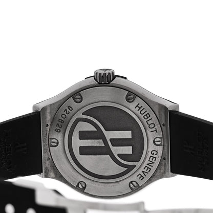Hublot Titanium Rubber 33mm Classic Fusion Quartz Watch 581.NX.2610.RX 4 of 4