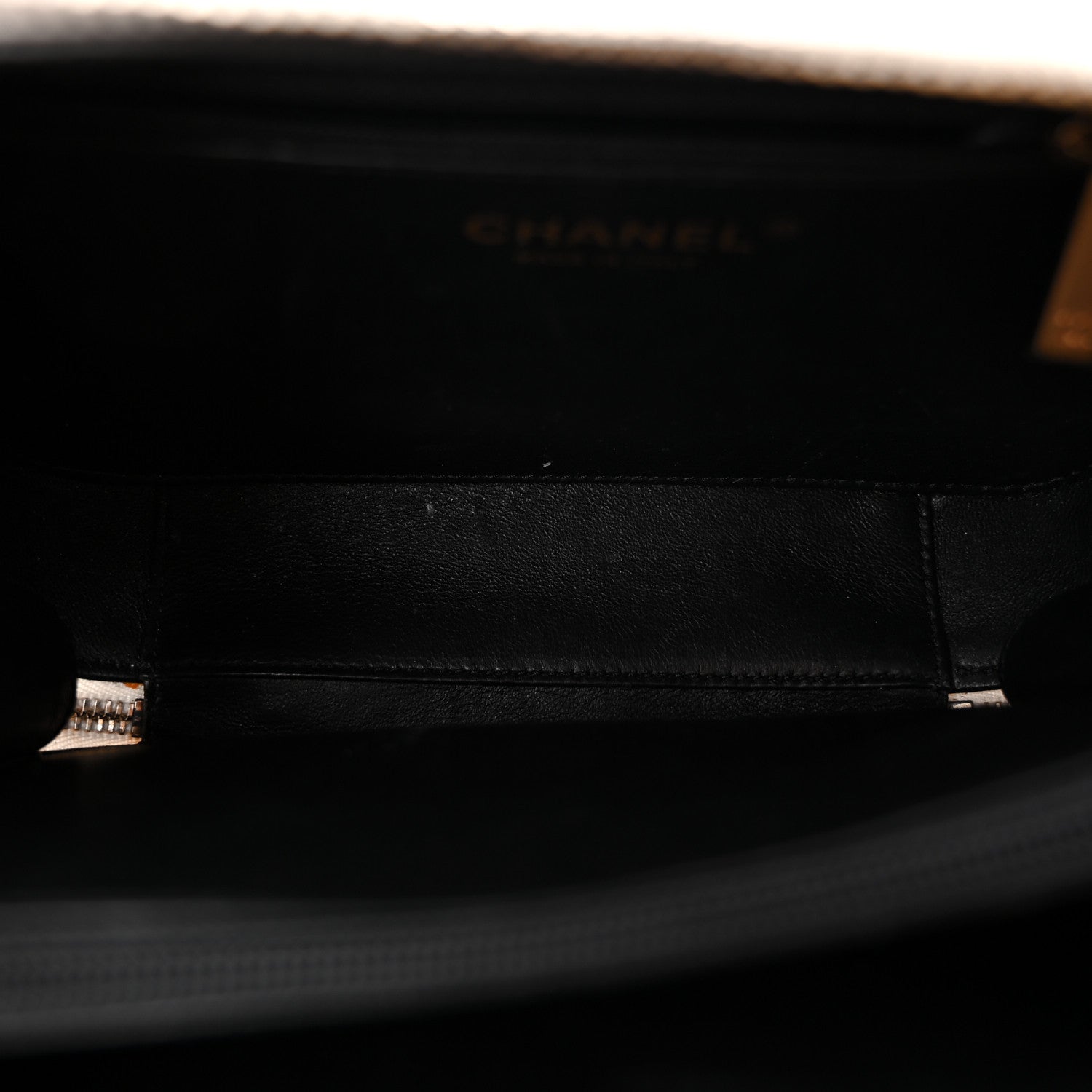 Chanel Caviar Quilted Medium CC Filigree Vanity Case White Black 5 of 11