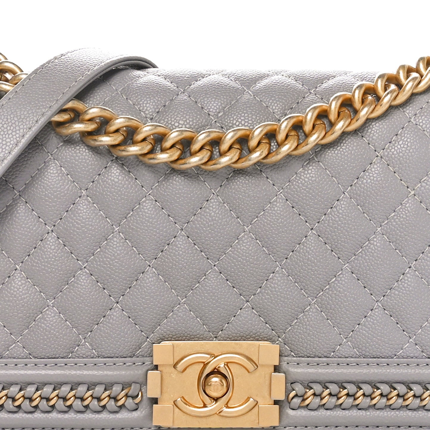 Caviar Quilted Chain Around Medium Boy Flap Grey