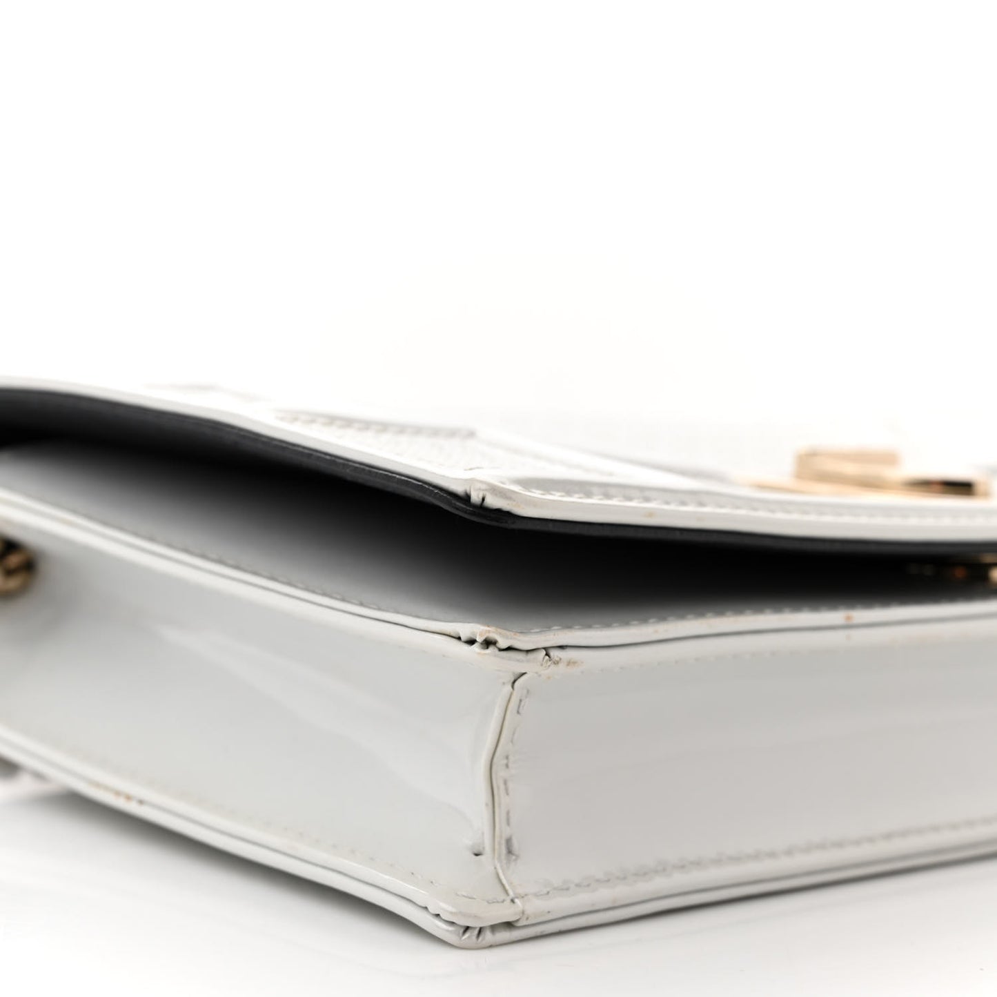 Patent Micro-Cannage Diorama Wallet on Chain Pouch Metallic White