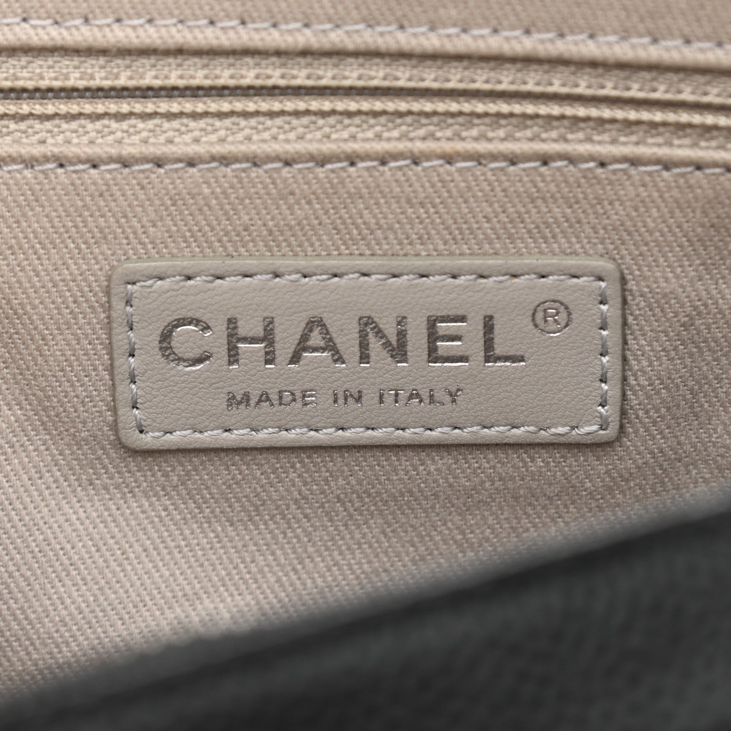 Chanel Caviar Quilted Medium Easy Flap Black 5 of 9