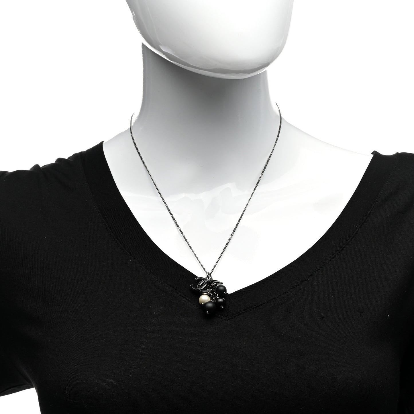 Resin Pearl CC Pendant Necklace Black White