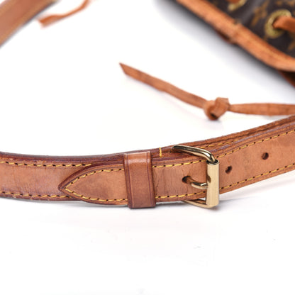 Louis Vuitton Monogram Petit Noe 28 of 29