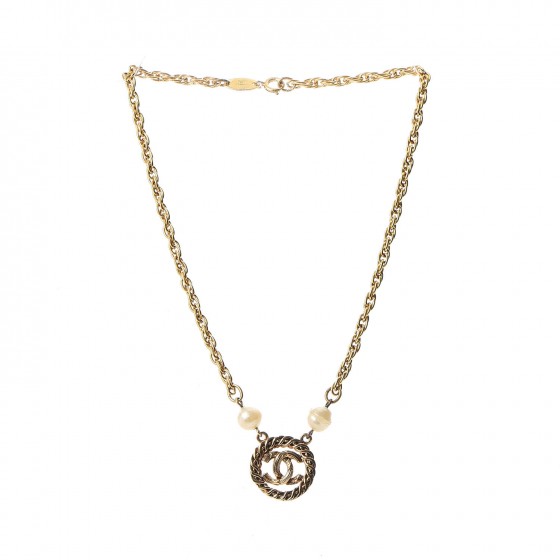 Pearl CC Pendant Necklace Gold