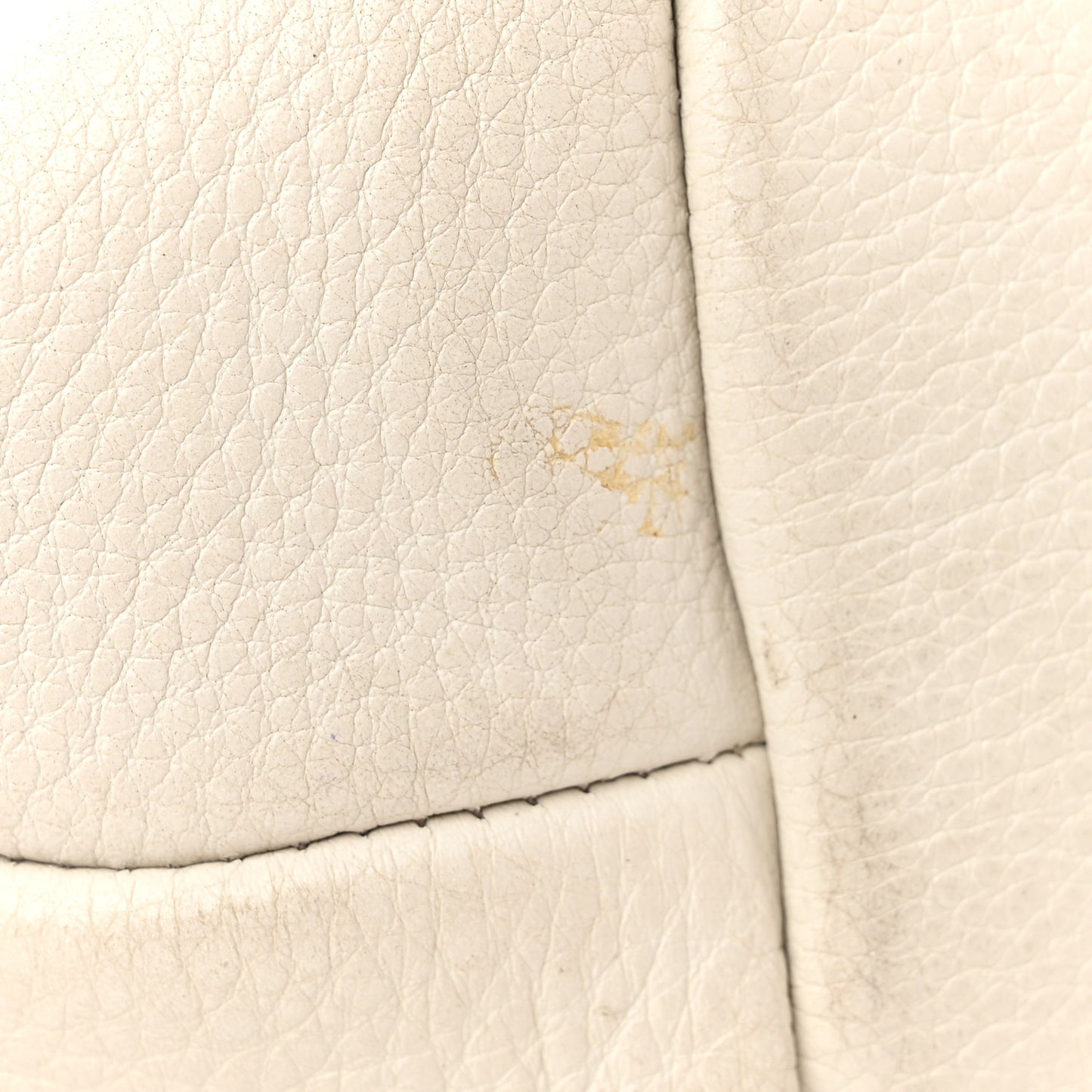 Vitello Daino Hobo White
