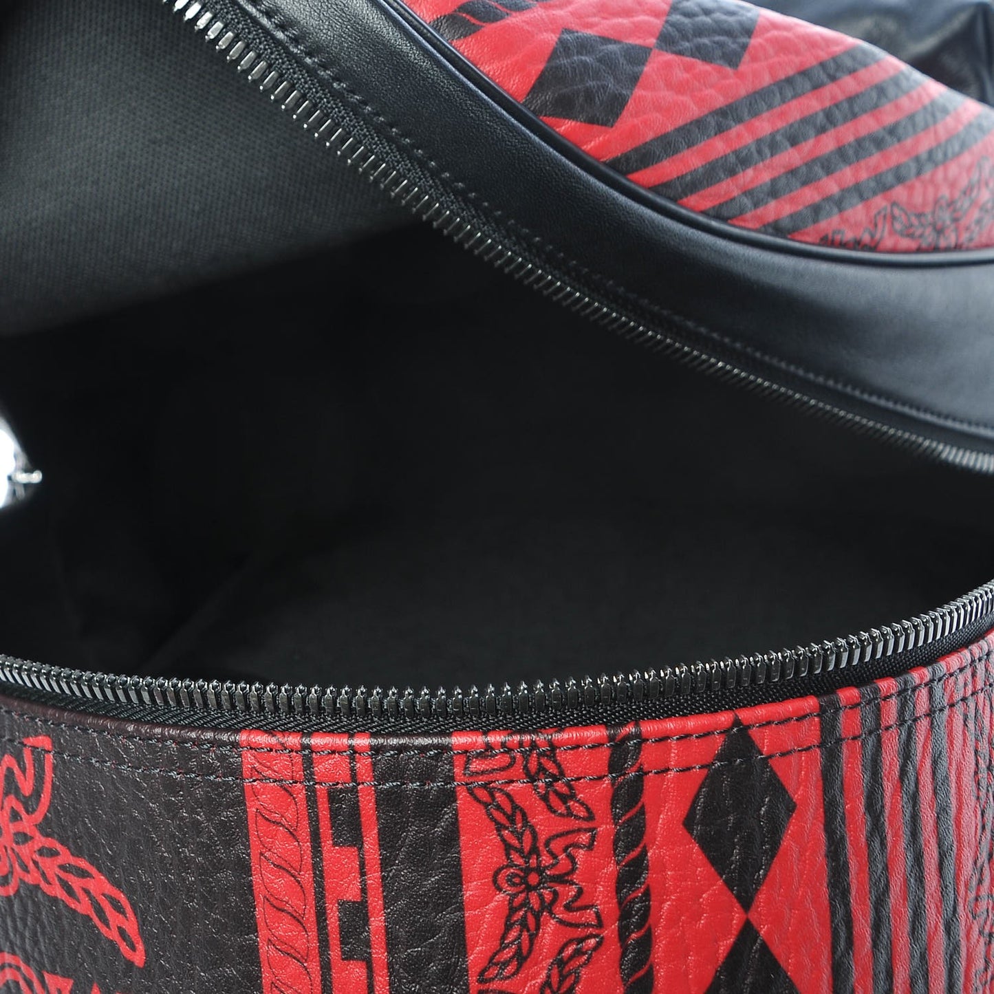 Visetos Baroque Print Medium Stark Backpack Black Red