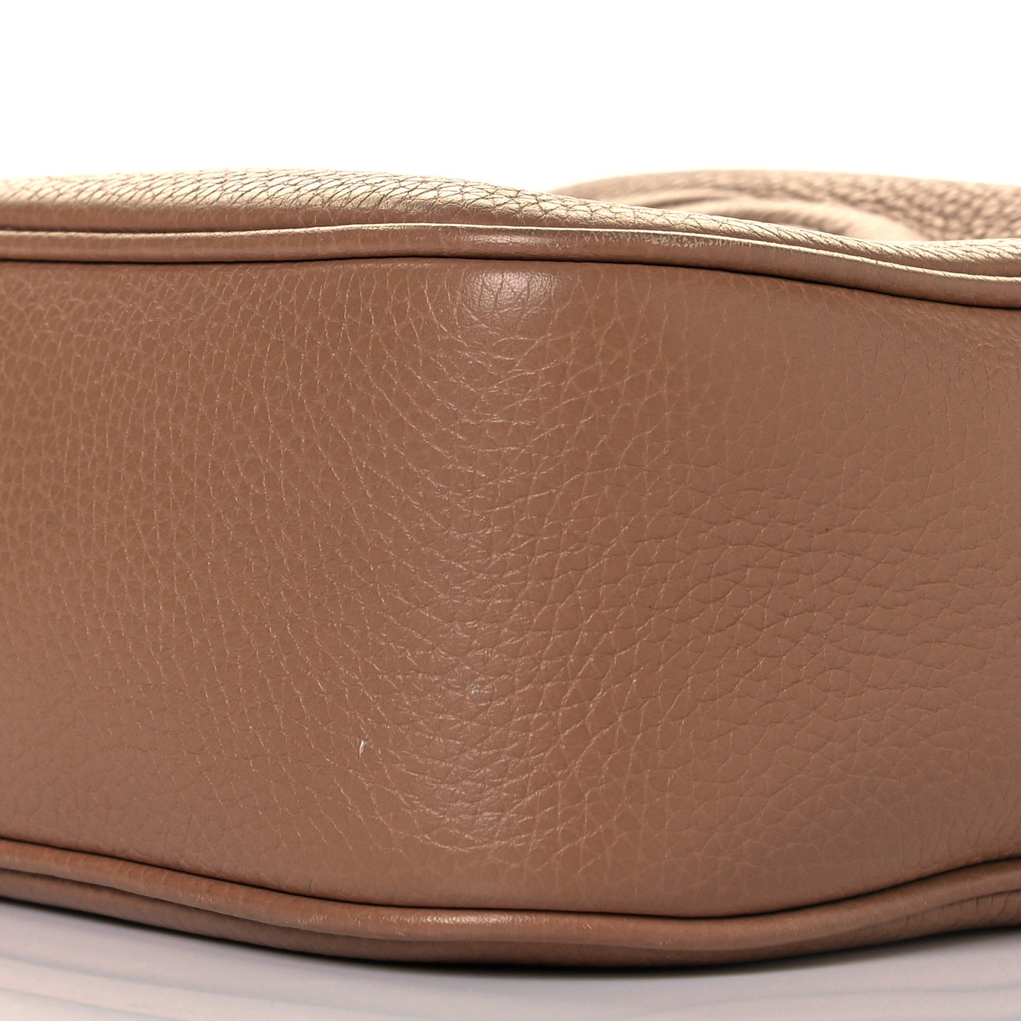 Pebbled Calfskin Small Soho Disco Bag Camelia