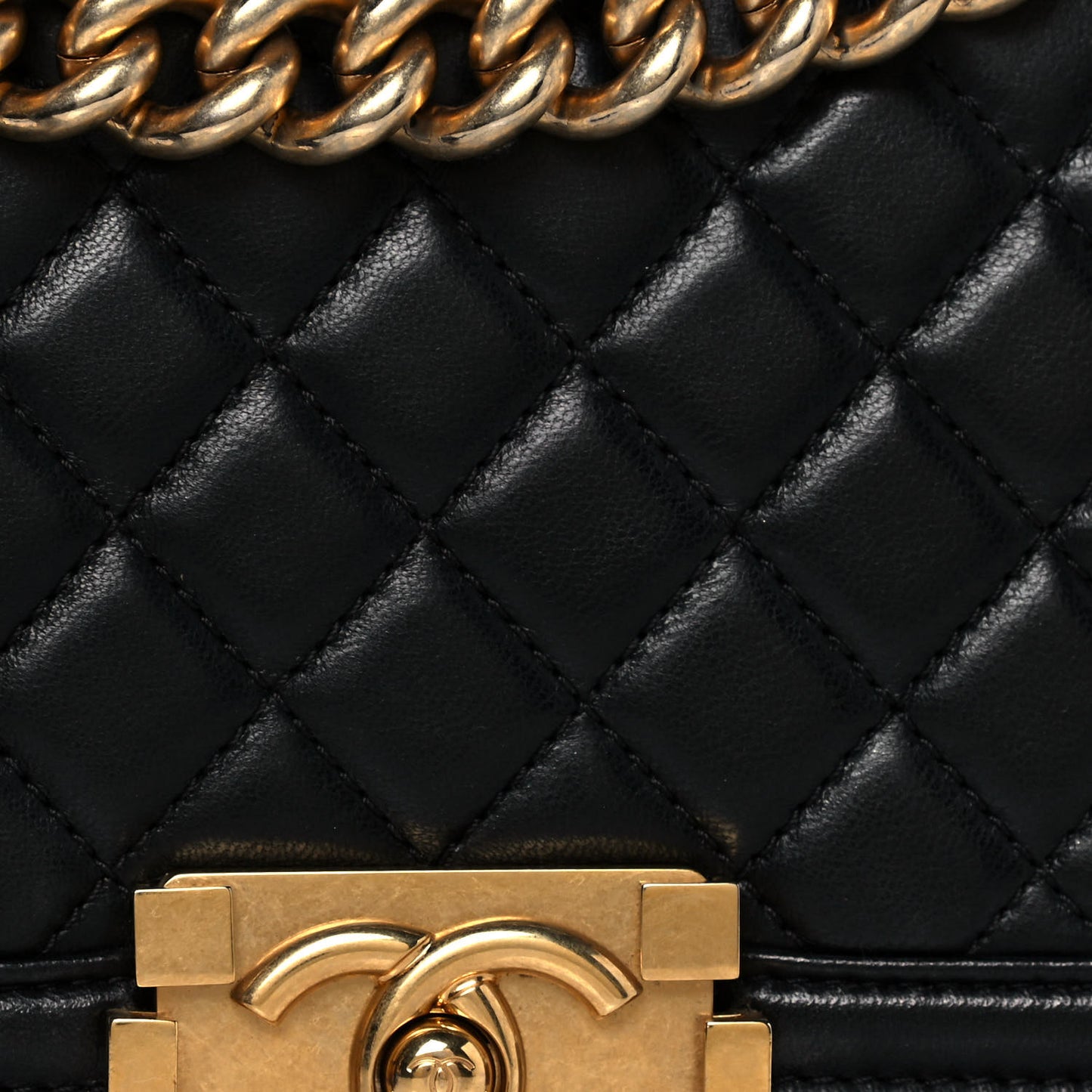 Lambskin Quilted Medium Boy Flap Black