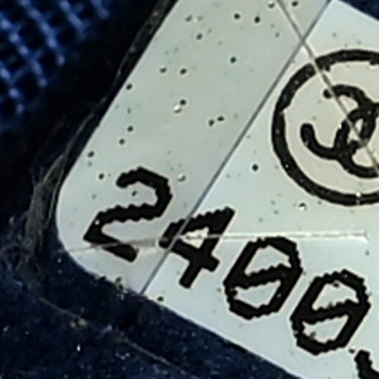 Caviar Quilted New Medium Boy Flap Dark Blue